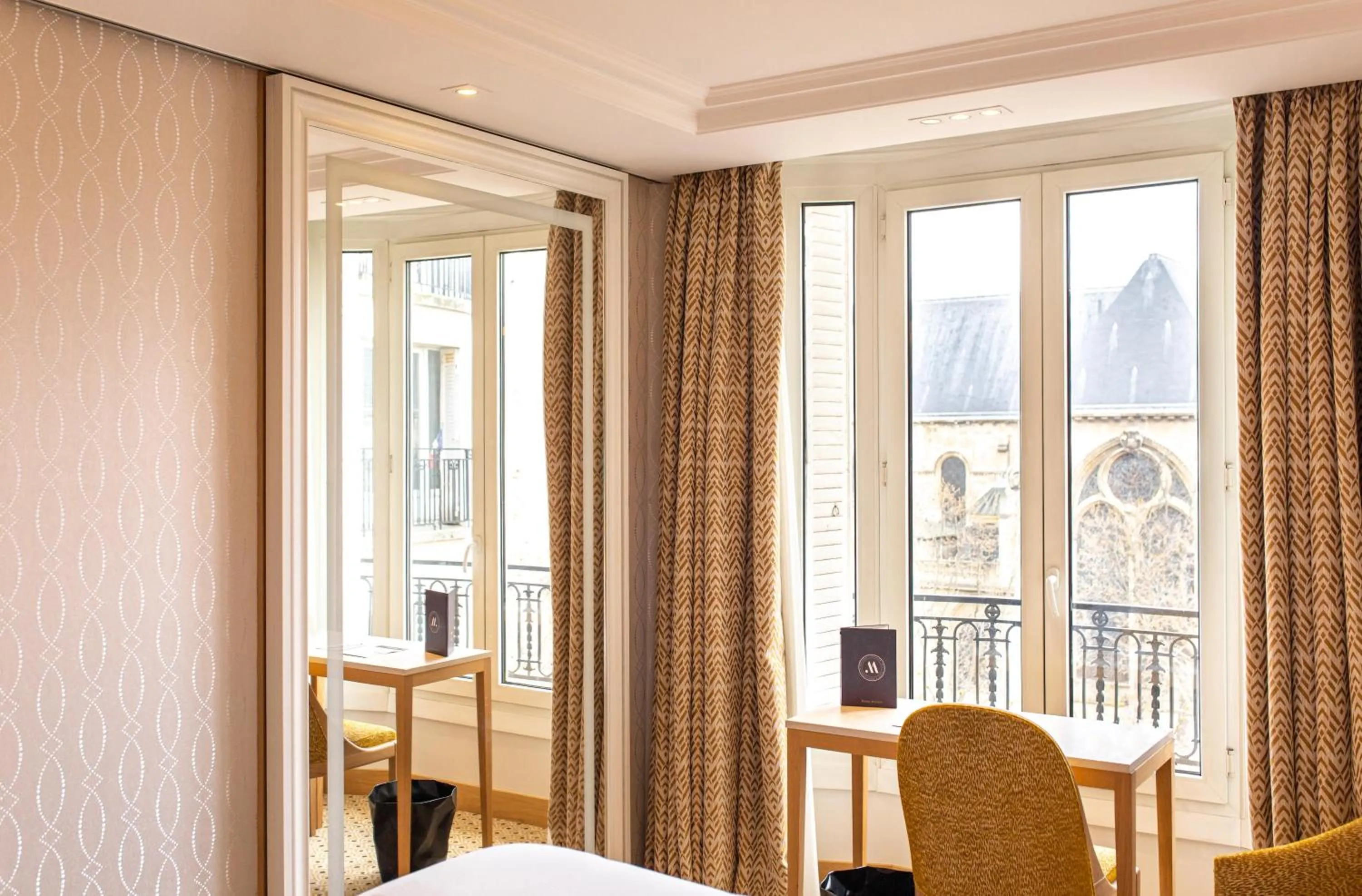 Bed in Hôtel Madison