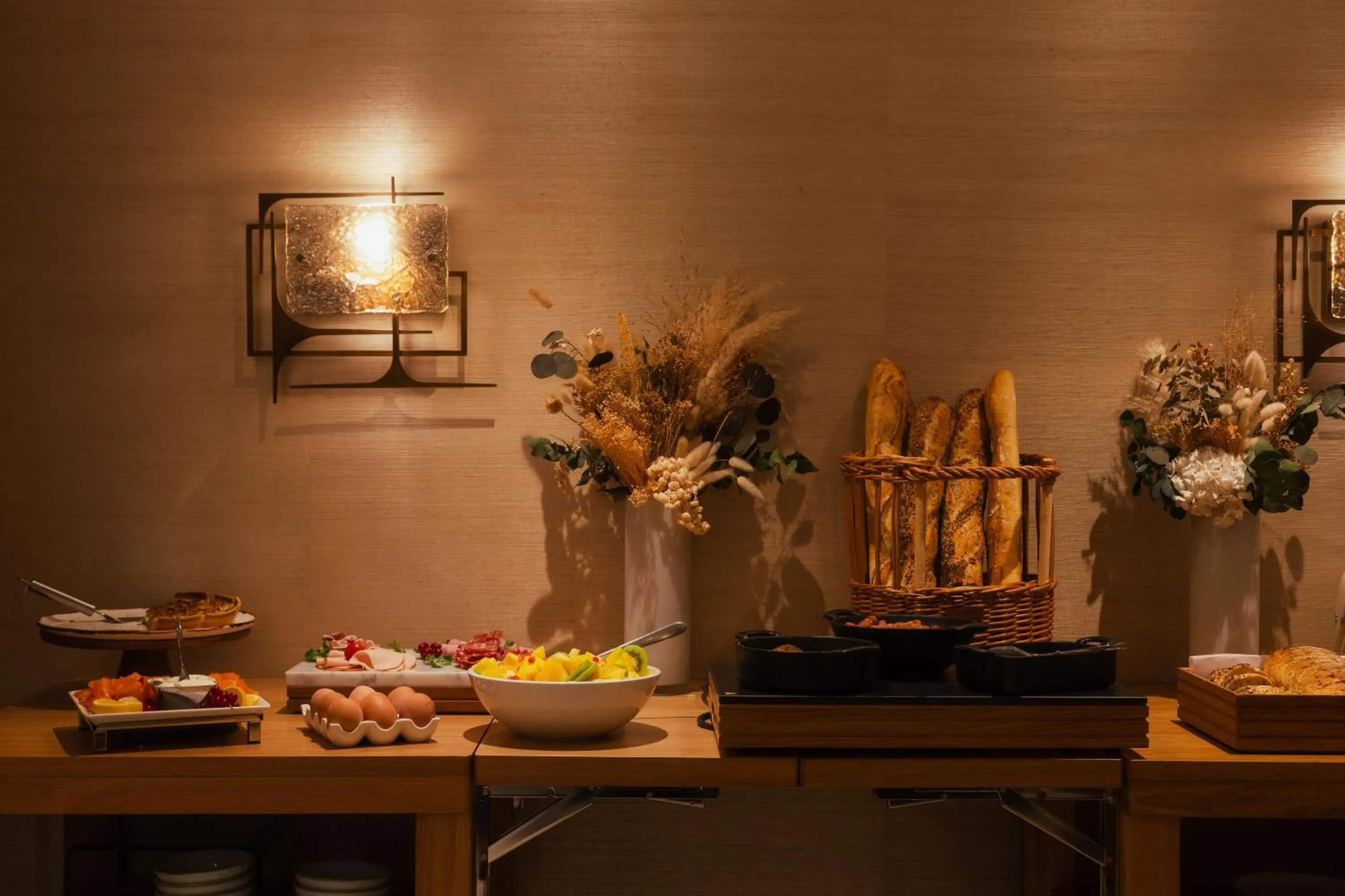 Restaurant/places to eat in Hôtel Madison