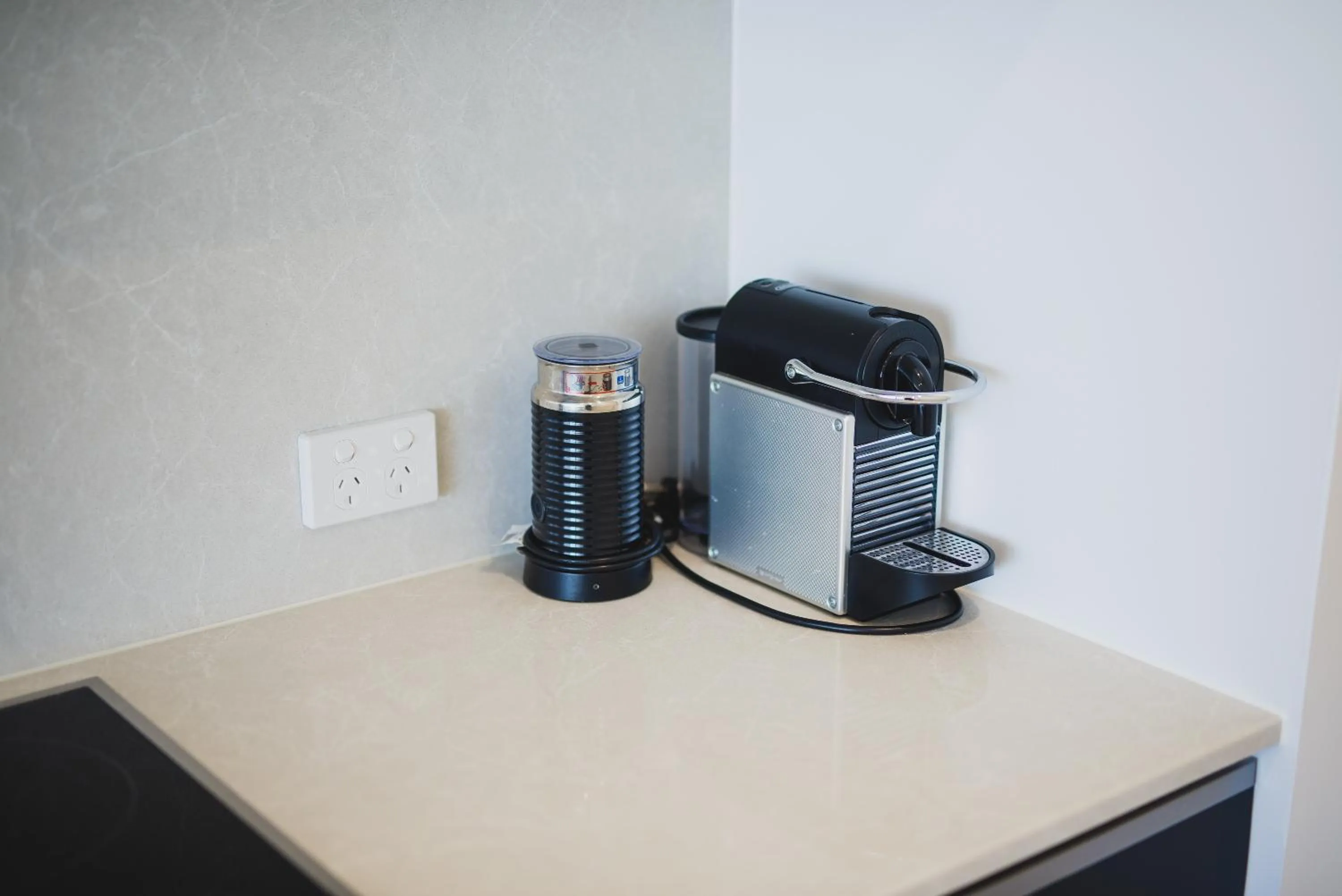 Coffee/tea facilities in Tingirana Noosa