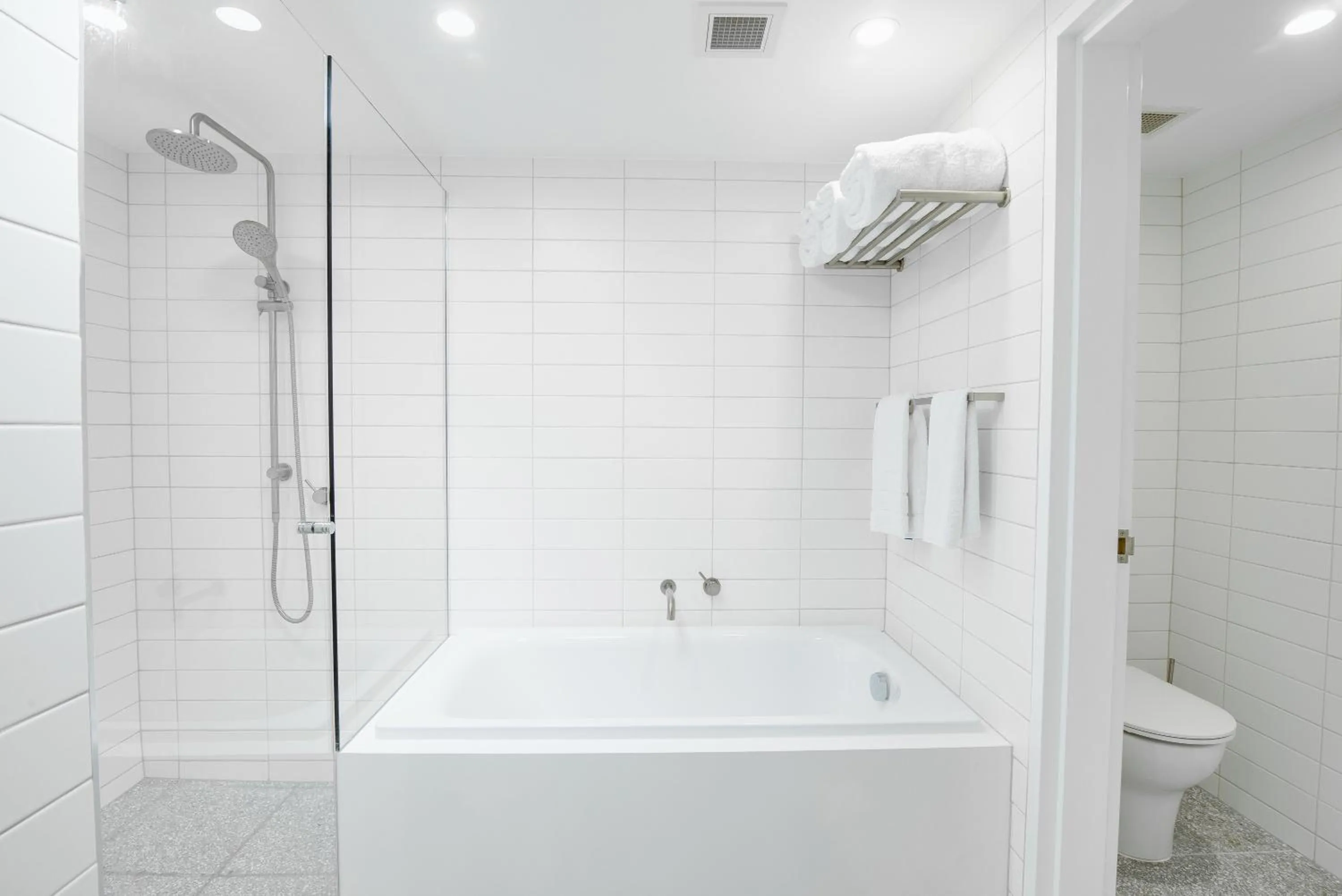 Shower in Tingirana Noosa