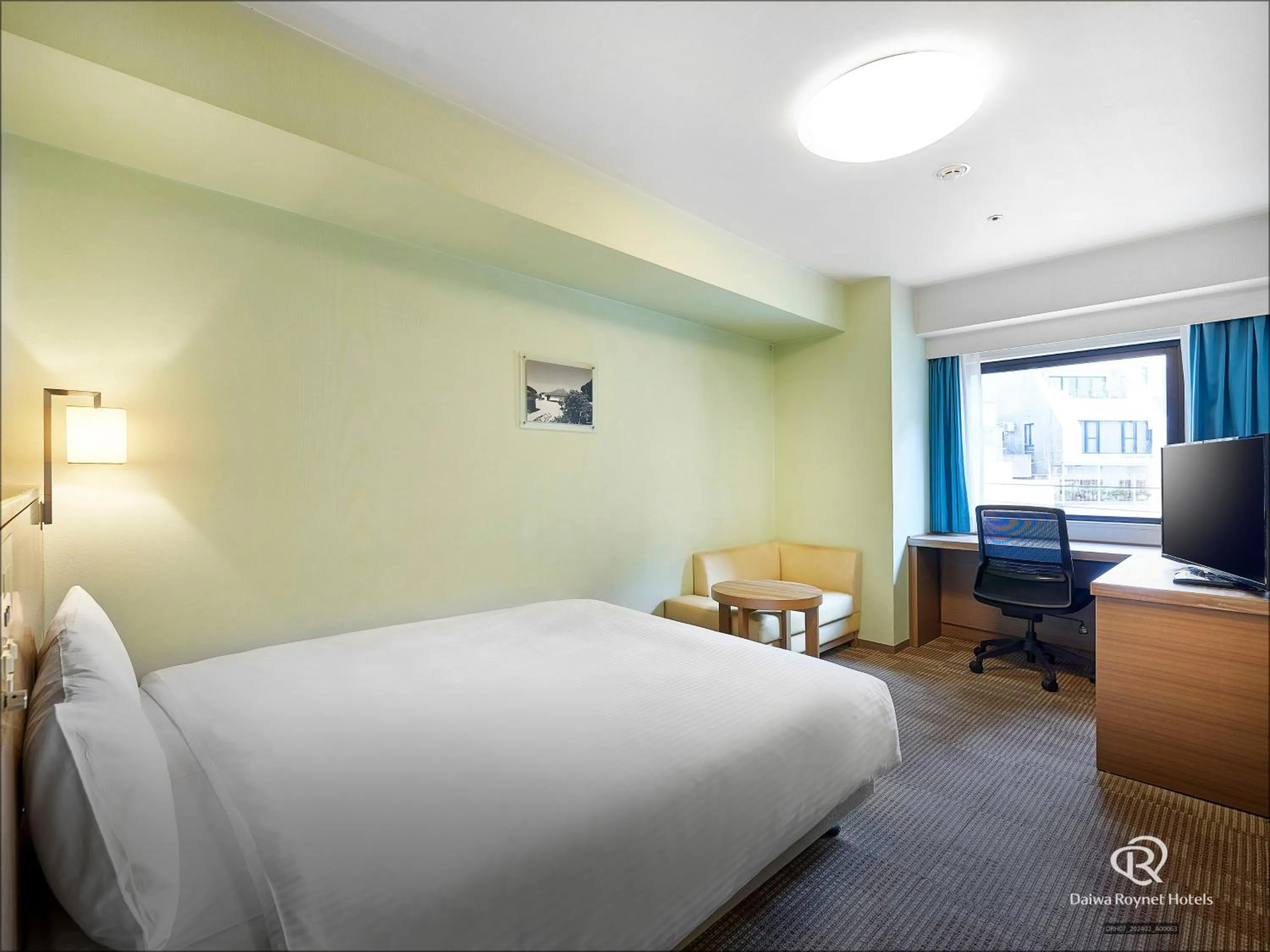 Photo of the whole room, Bed in Daiwa Roynet Hotel Okinawa-Kenchomae