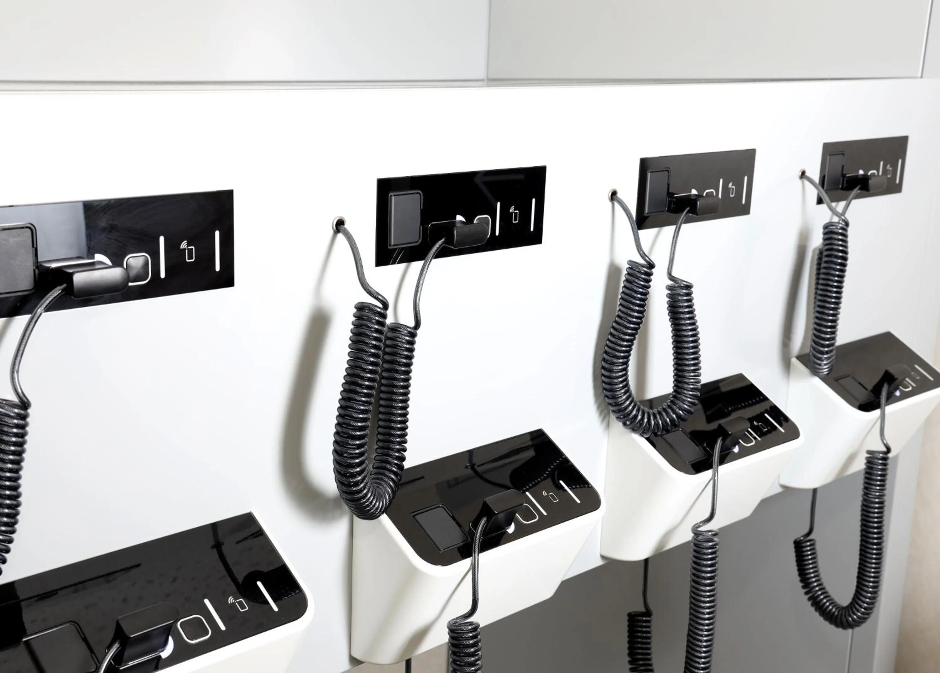 microwave in Daiwa Roynet Hotel Okinawa-Kenchomae