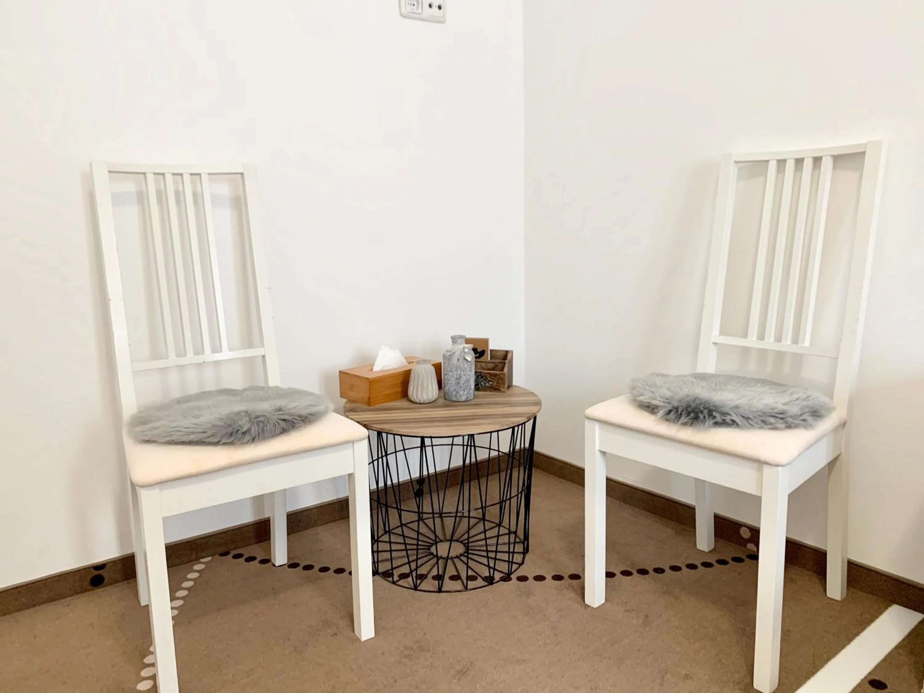 New Hostel Berlin Mitte FREE SNACK hot tea and coffee