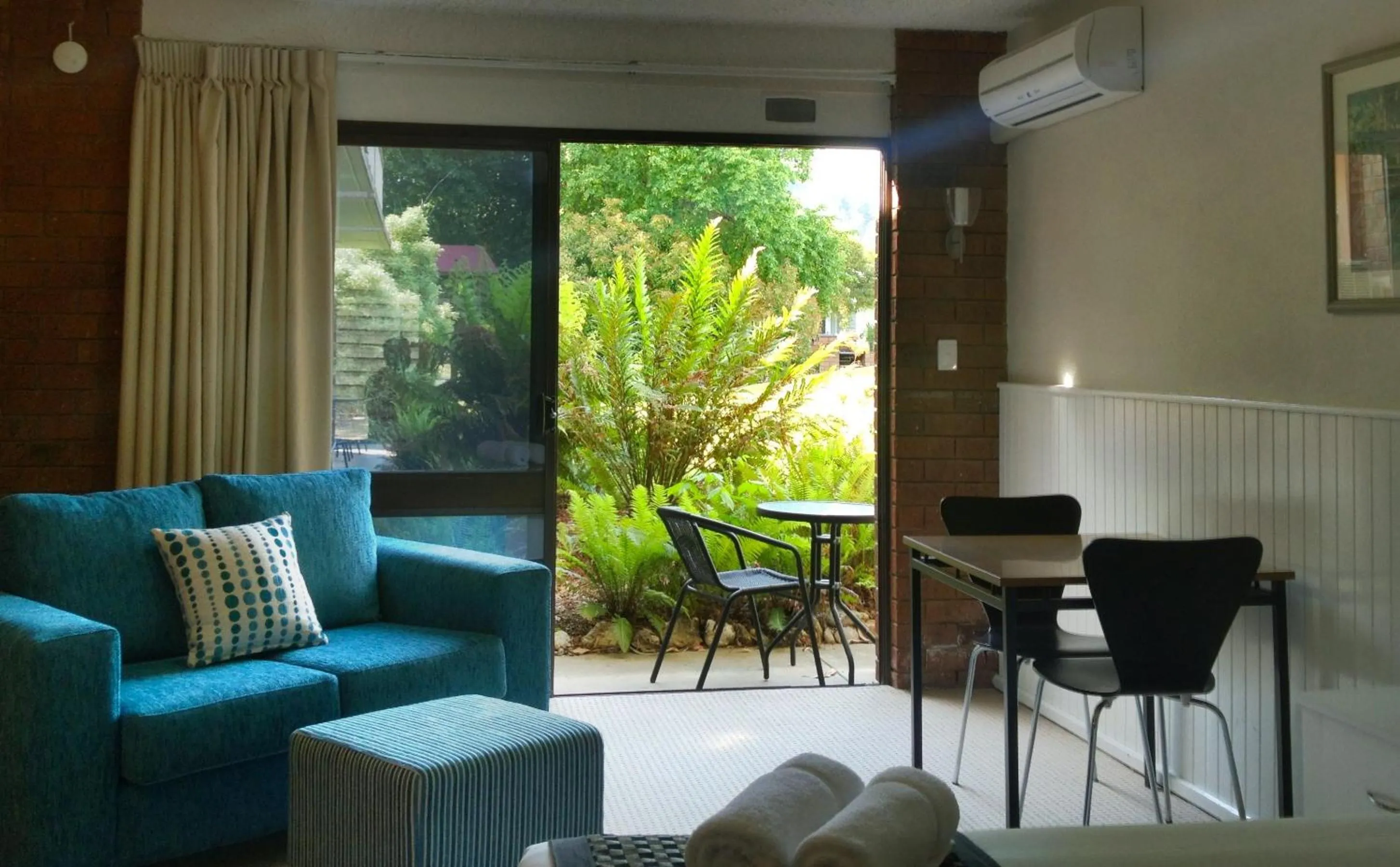 Seating Area in Bogong View Motor Inn