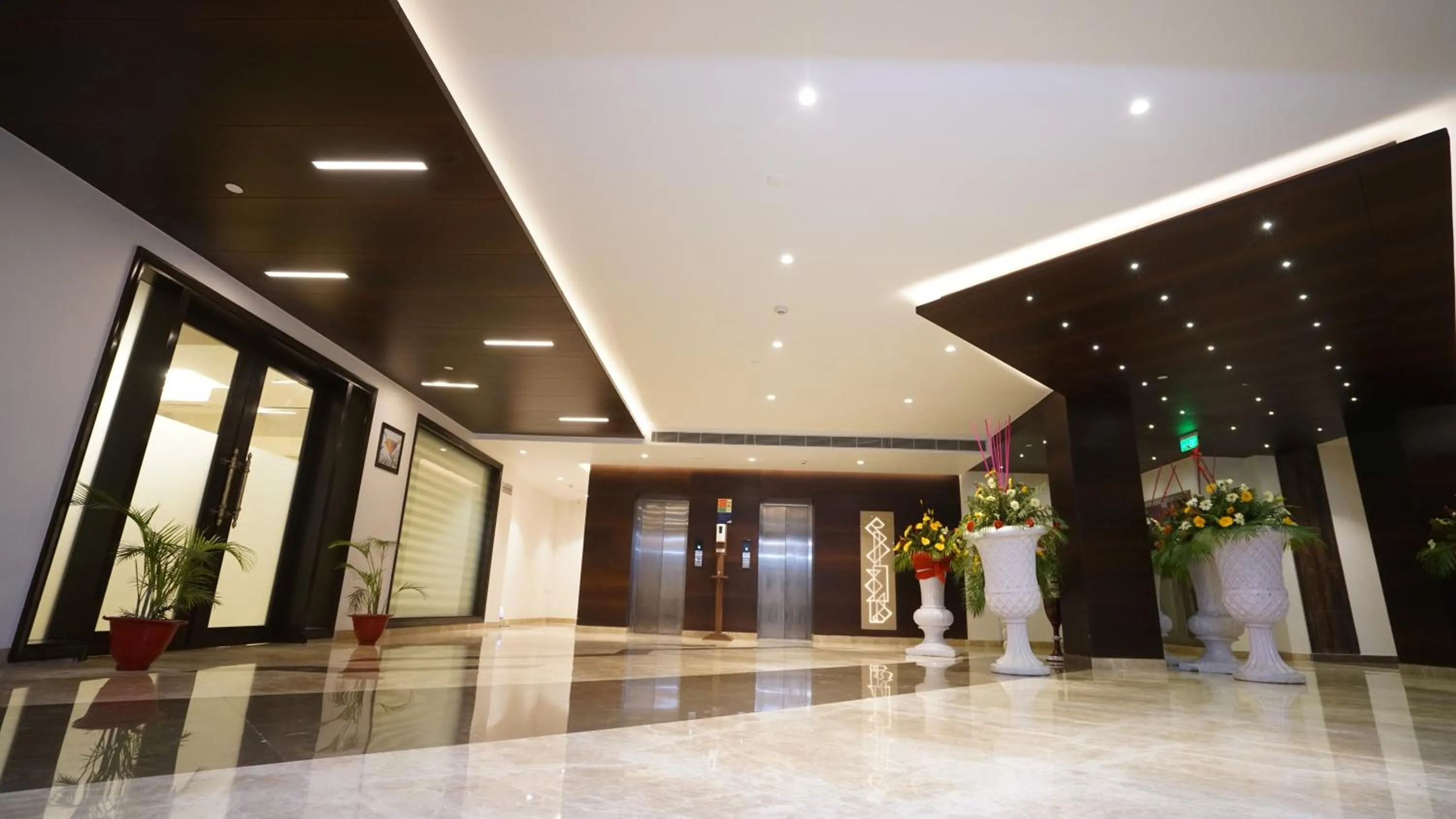 Lobby or reception in Ramada by Wyndham Aligarh GT Road