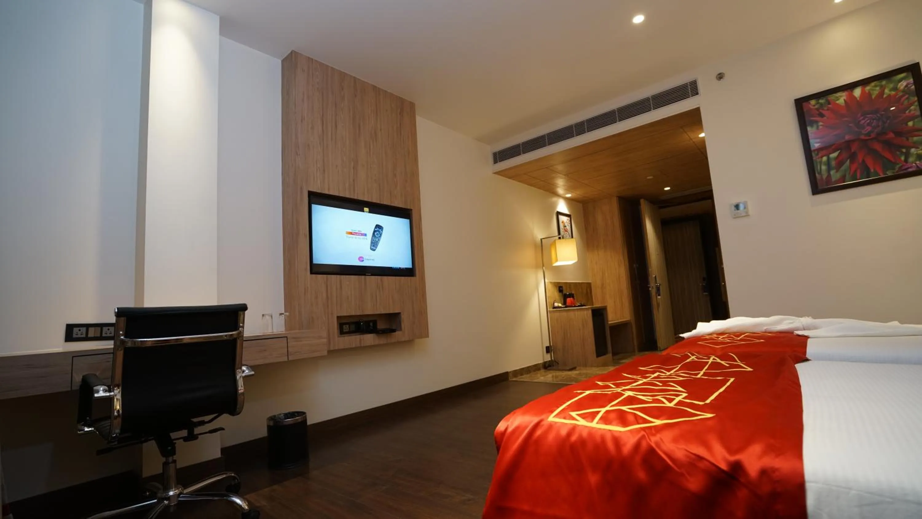 TV and multimedia, Bed in Ramada by Wyndham Aligarh GT Road