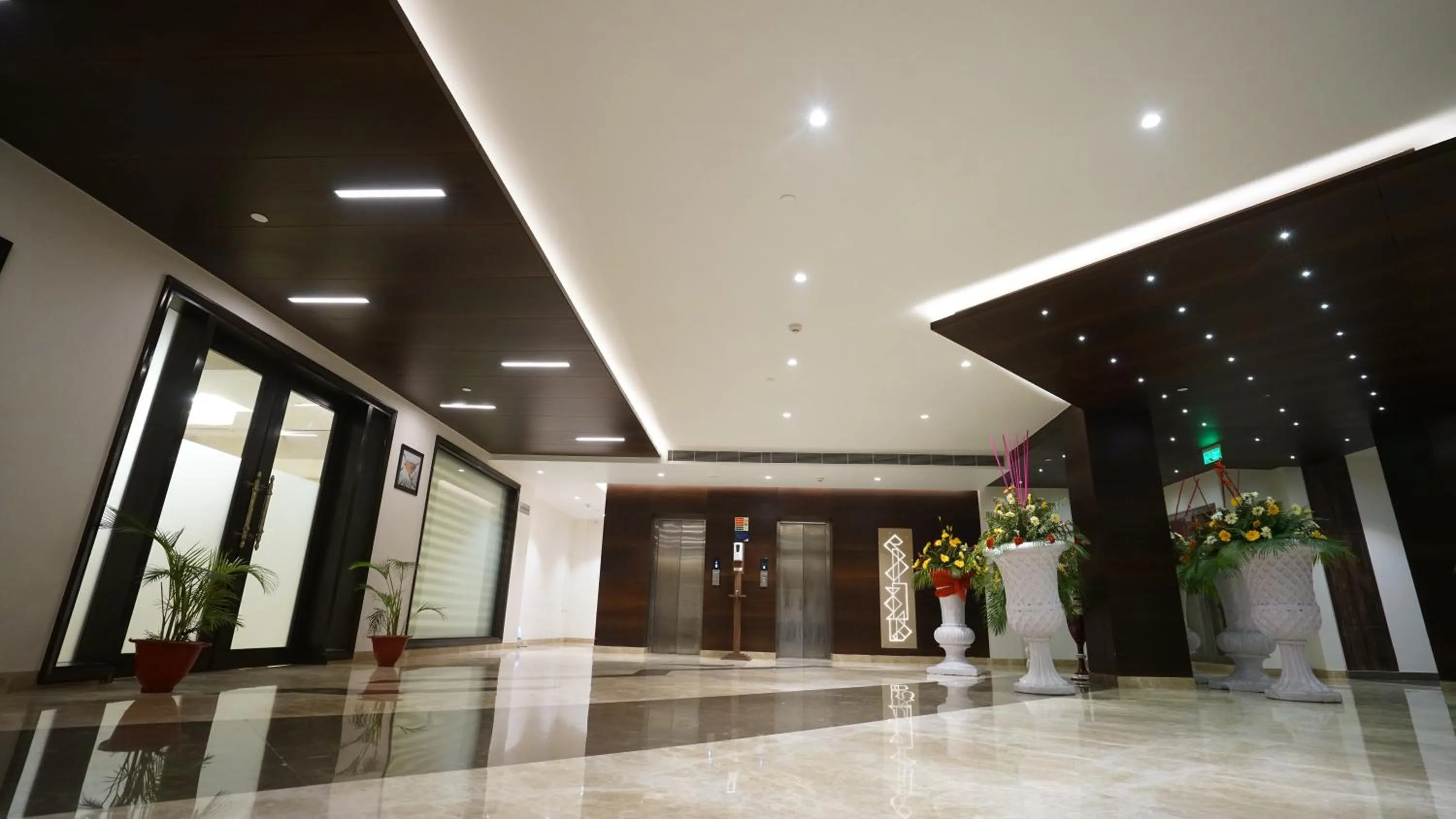 Lobby or reception in Ramada by Wyndham Aligarh GT Road