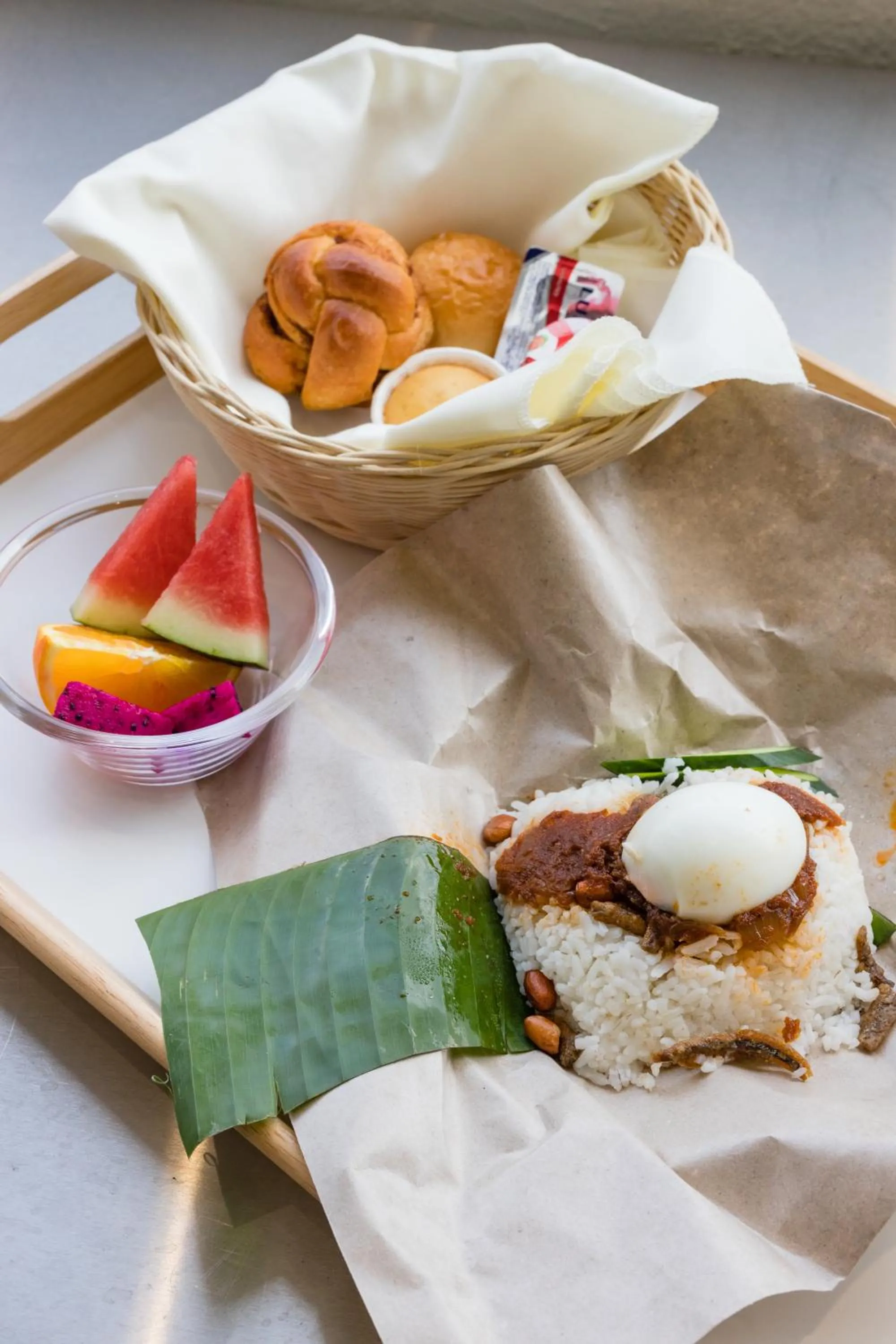 Breakfast in Urban Living Residence