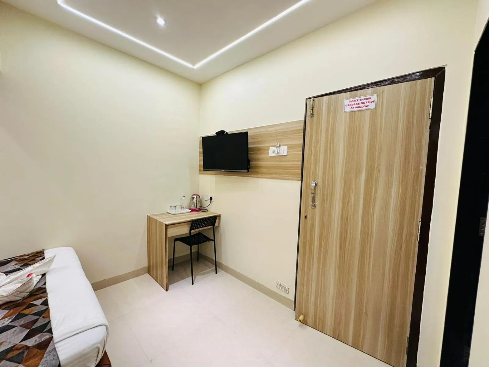 Photo of the whole room, Bed in Hotel Vashi Inn