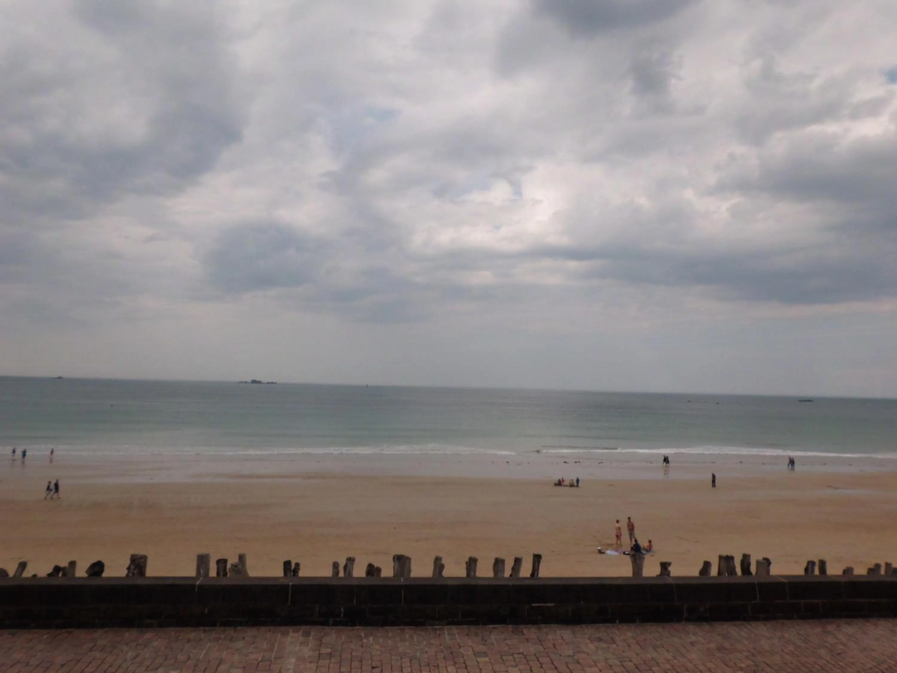 Beach in ibis Saint Malo Plage