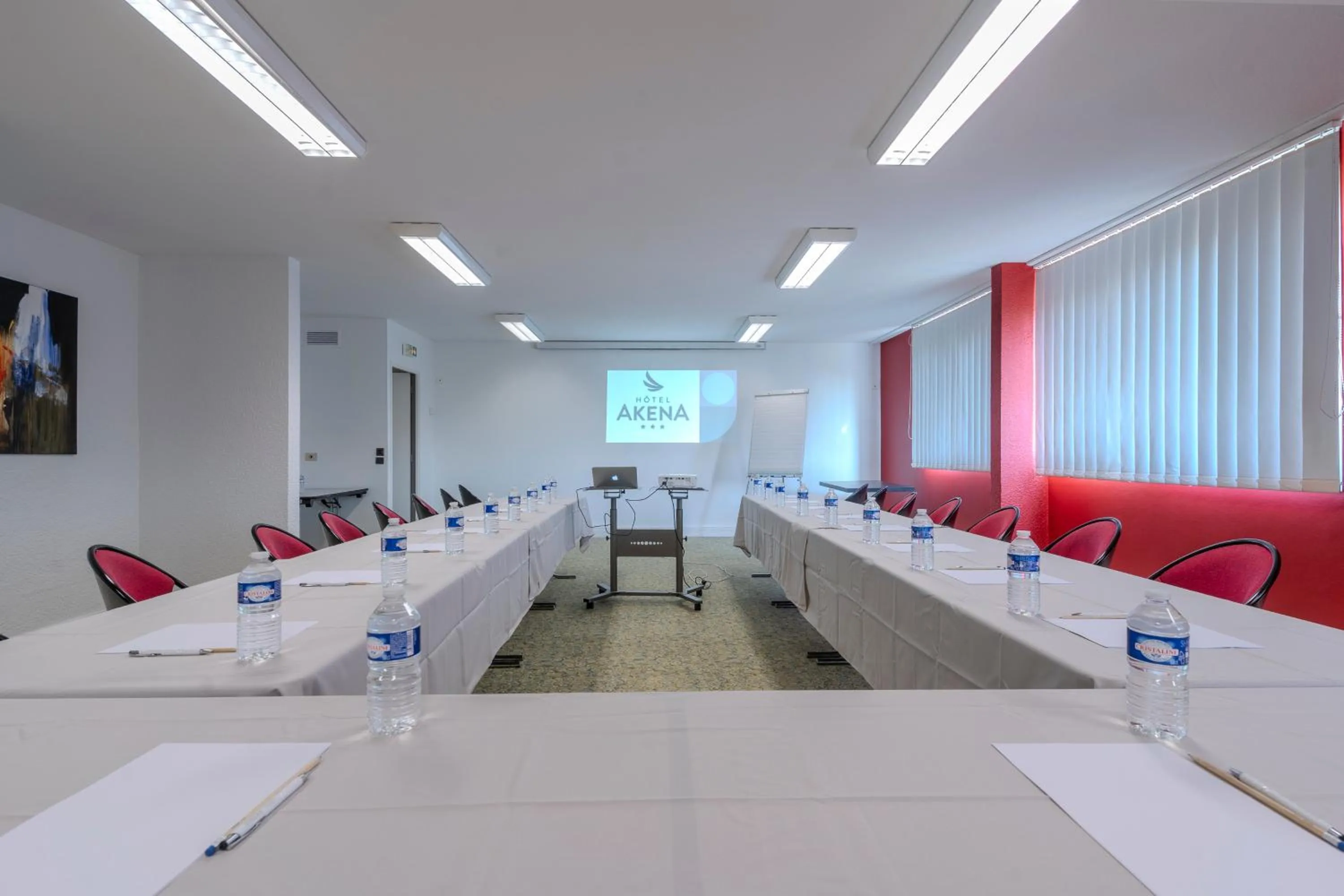 Meeting/conference room in Hôtel Akena Poitiers Nord Futuroscope