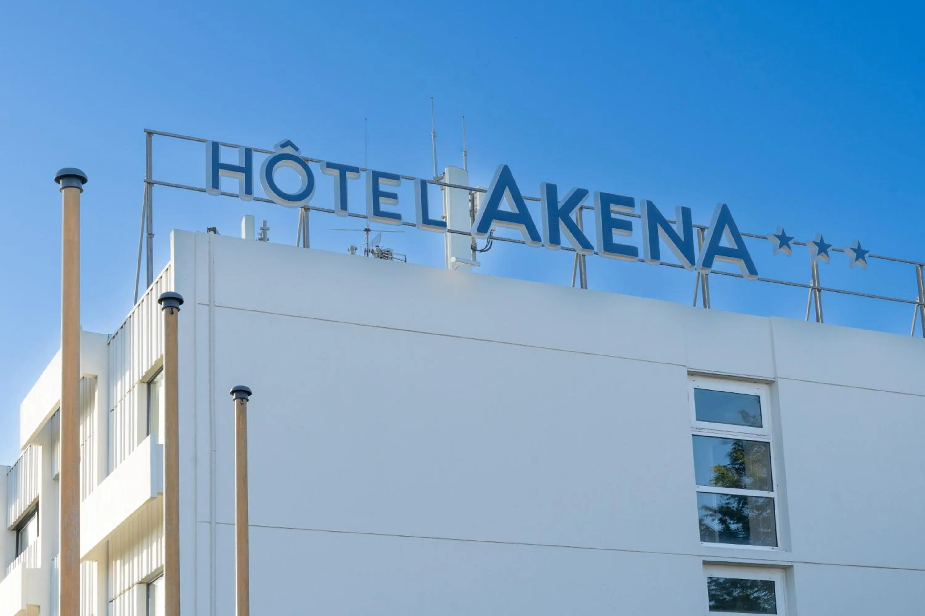 Property logo or sign in Hôtel Akena Poitiers Nord Futuroscope