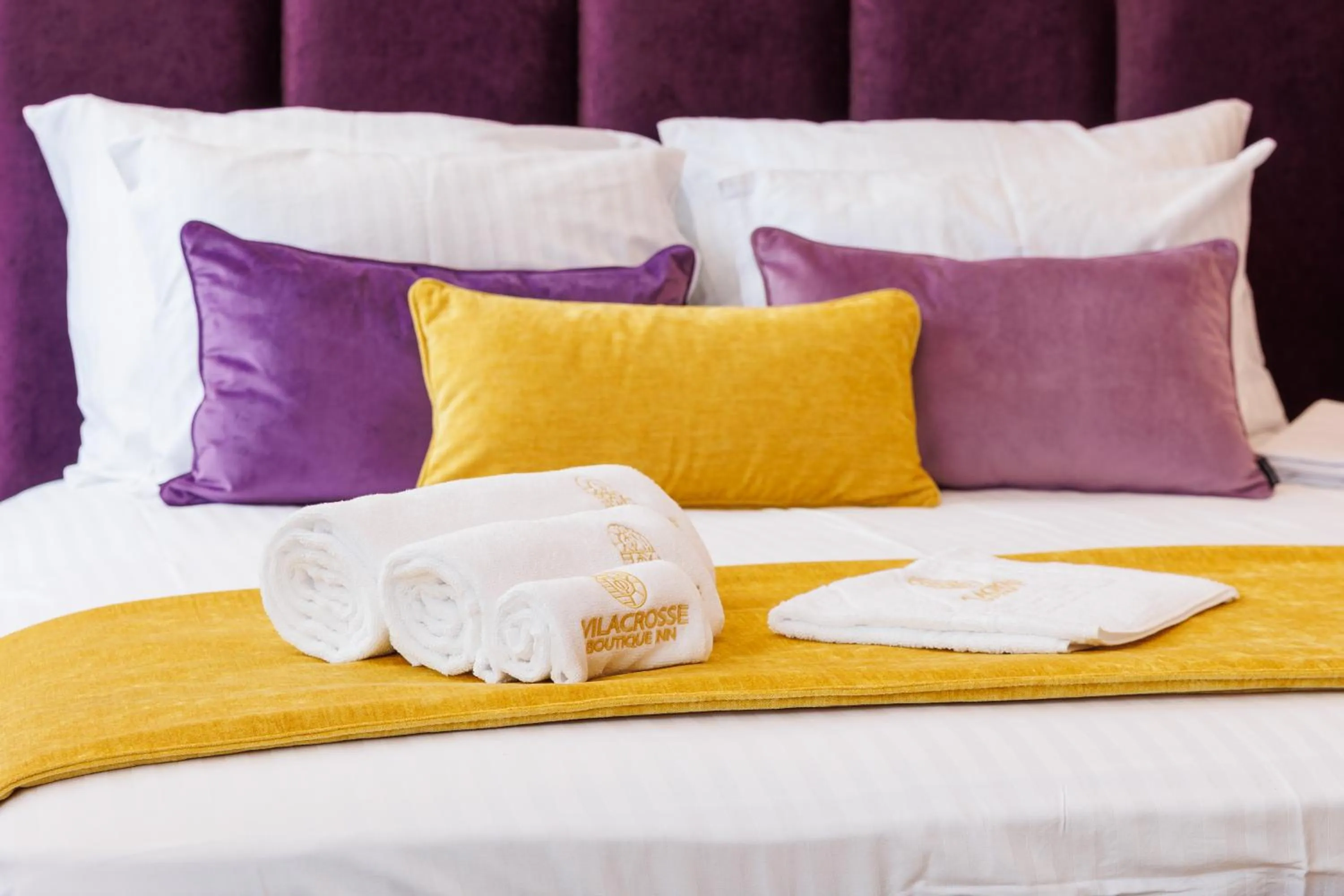 Decorative detail, Bed in Vilacrosse Boutique Inn