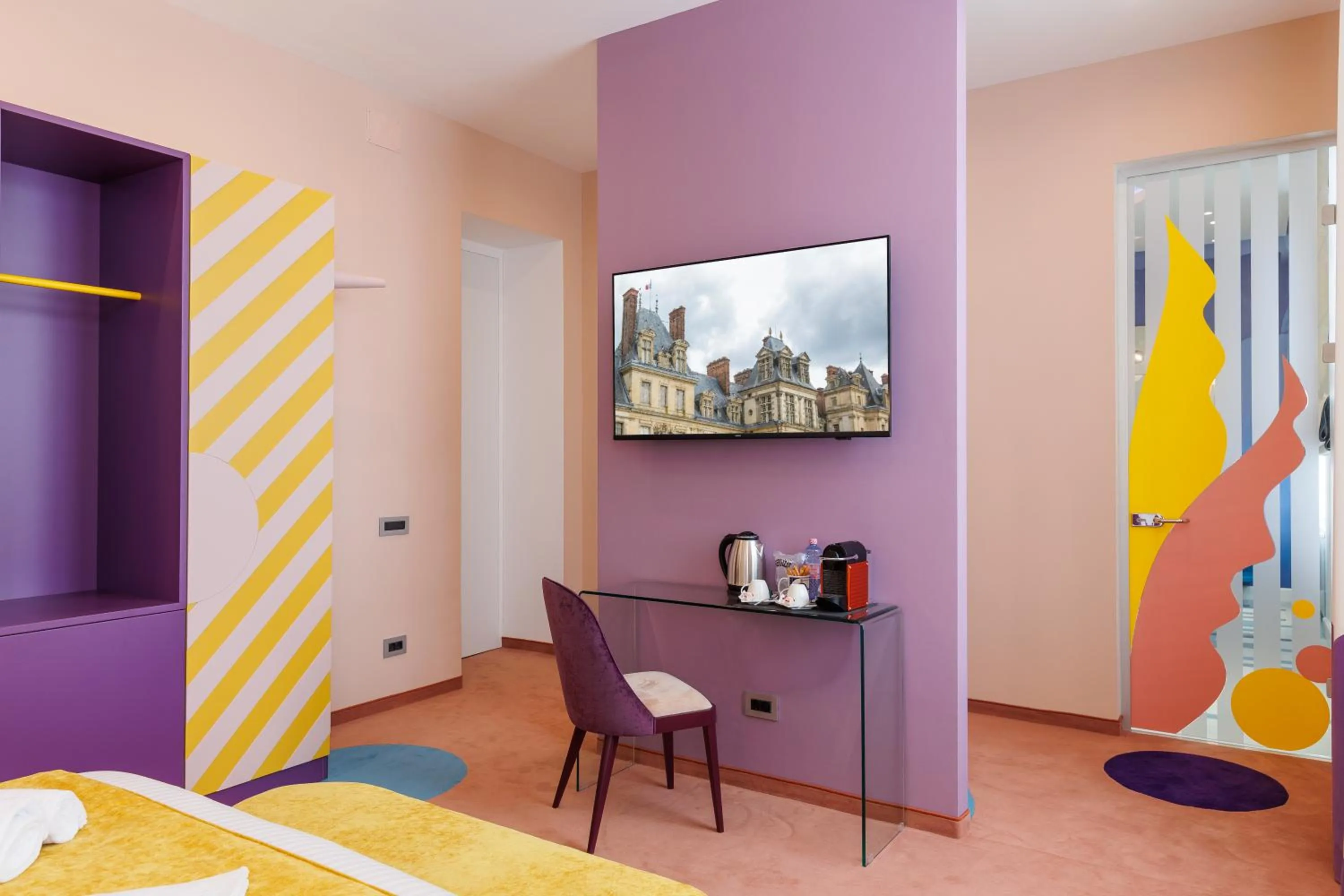 TV and multimedia, Bed in Vilacrosse Boutique Inn