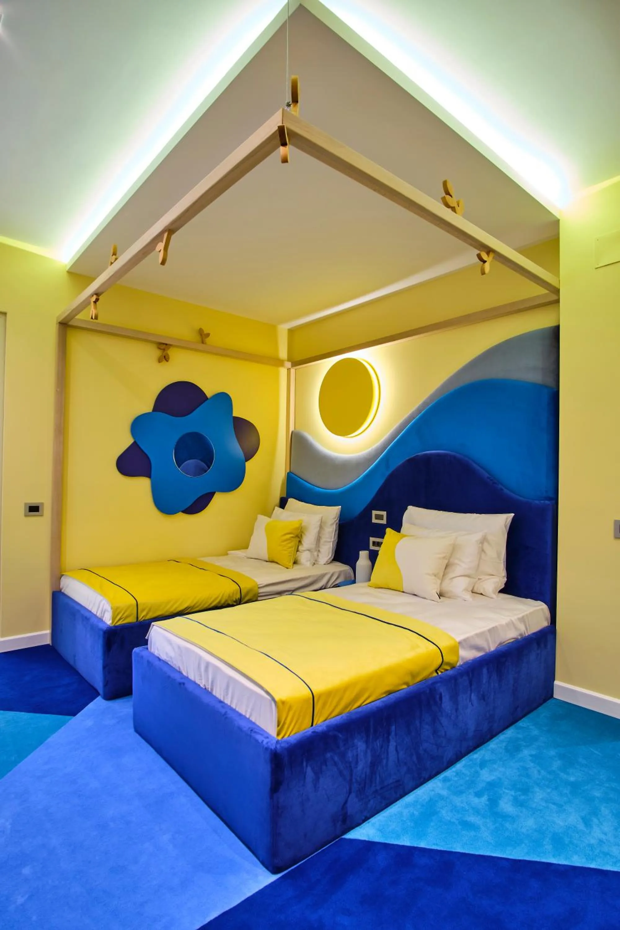 Photo of the whole room, Bed in Vilacrosse Boutique Inn