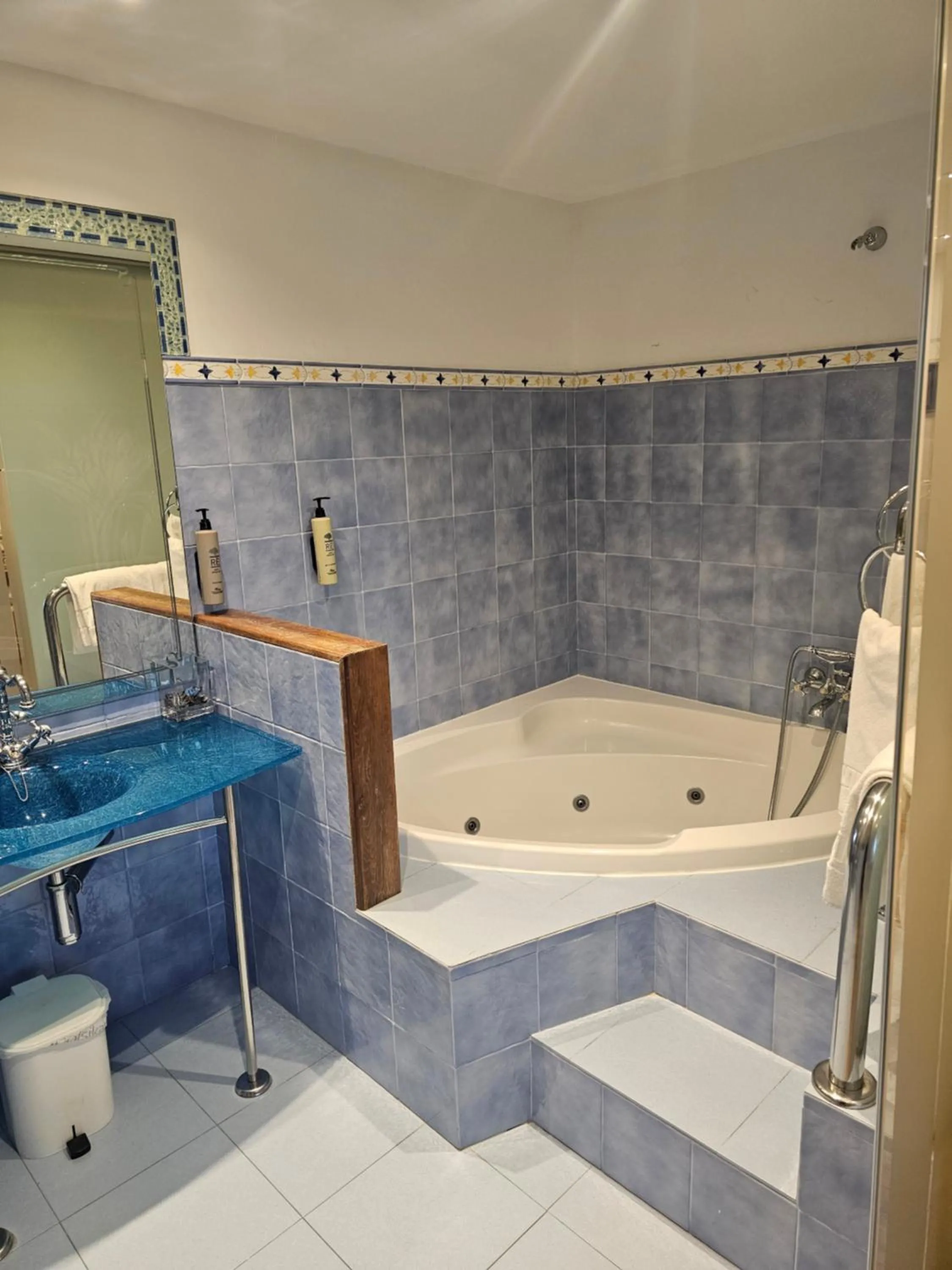 Bathroom in Hotel Rural Villa de Vinuesa