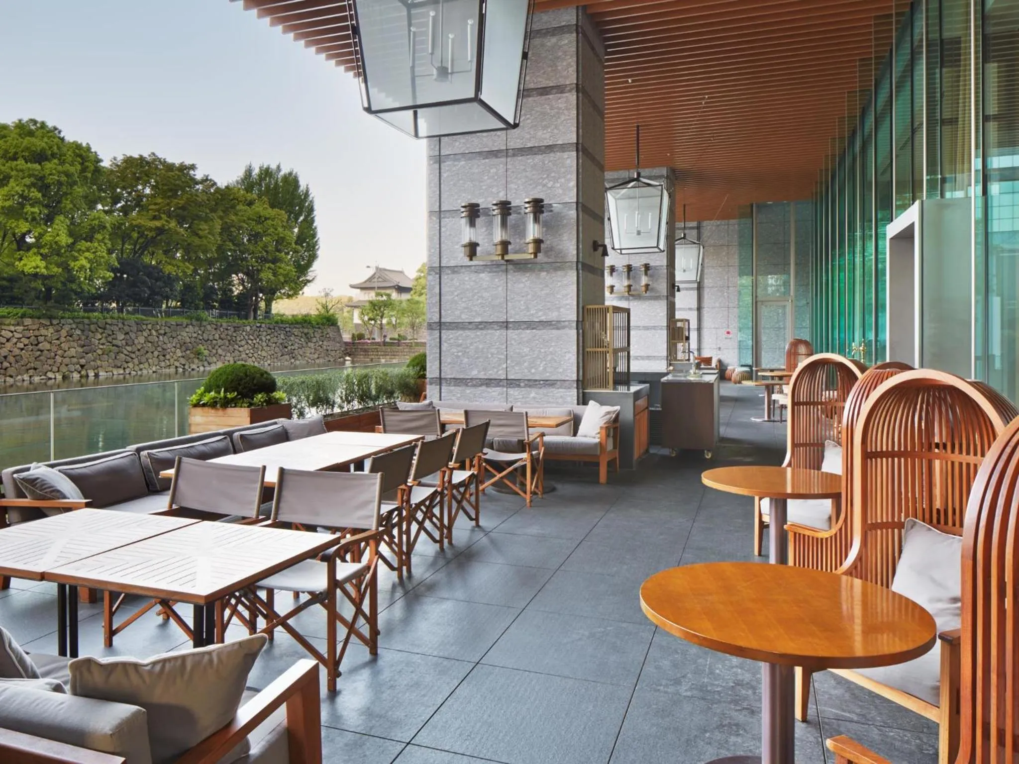 Restaurant/places to eat in Palace Hotel Tokyo