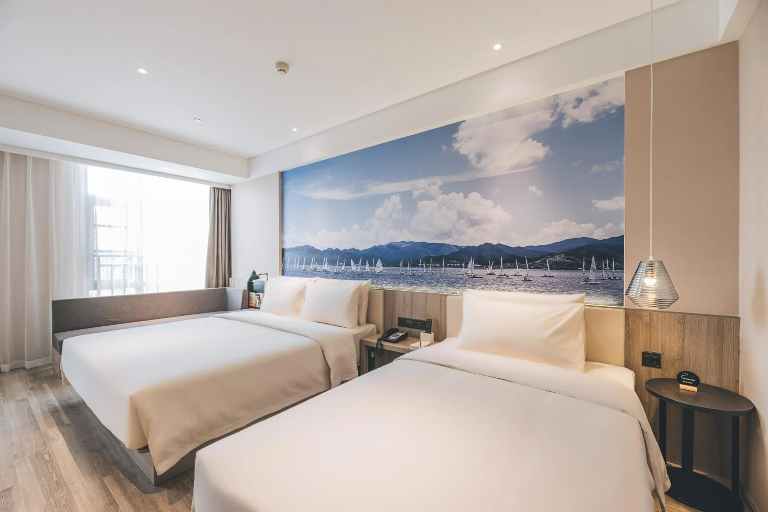 Photo of the whole room, Bed in Atour Hotel Ningbo Airport Yinzhou Avenue
