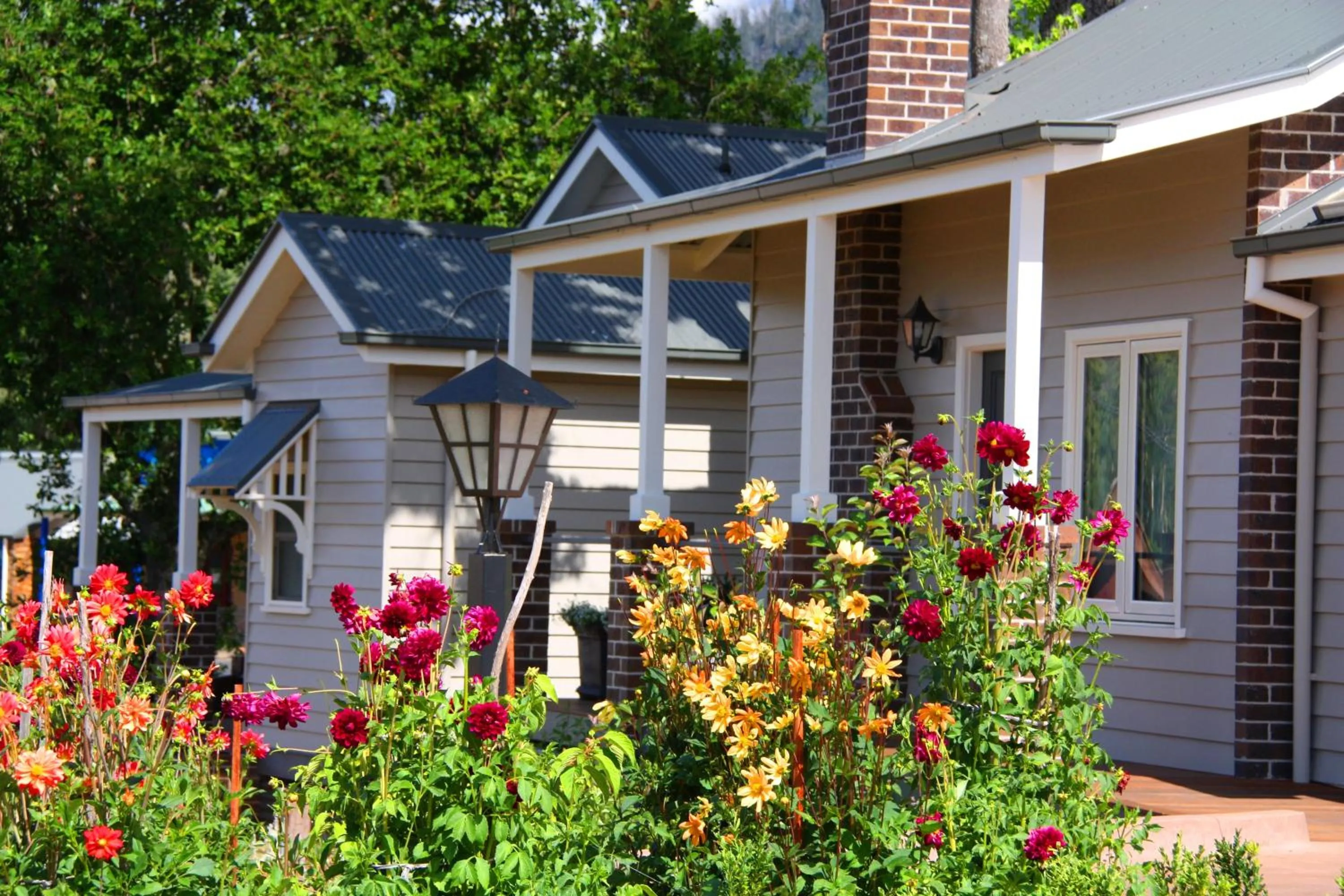 Facade/entrance in Marysville Garden Cottages