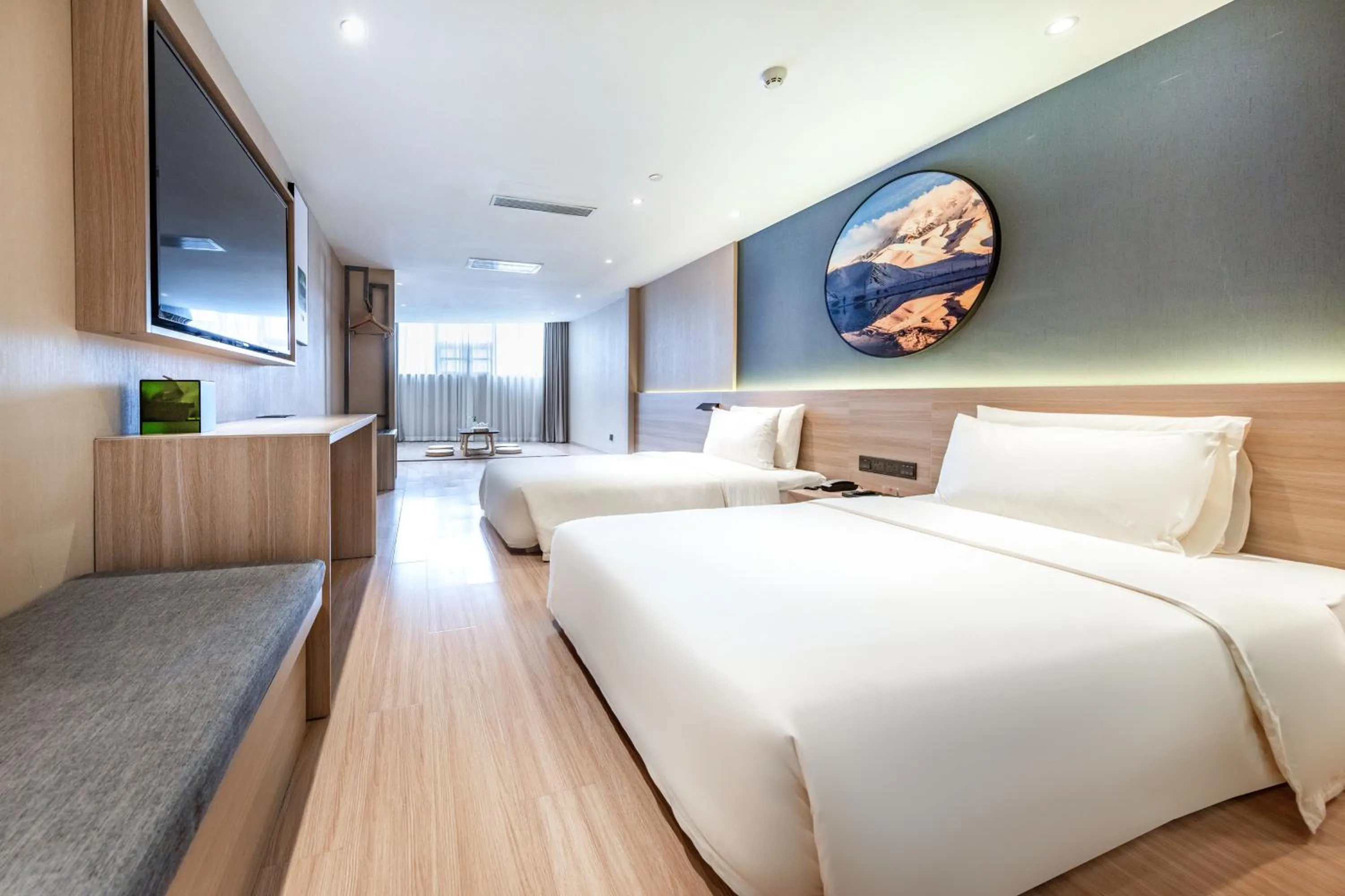 Bed in Atour Light Hotel (Chengdu Hi-tech West Zone University of Electronic Technology)