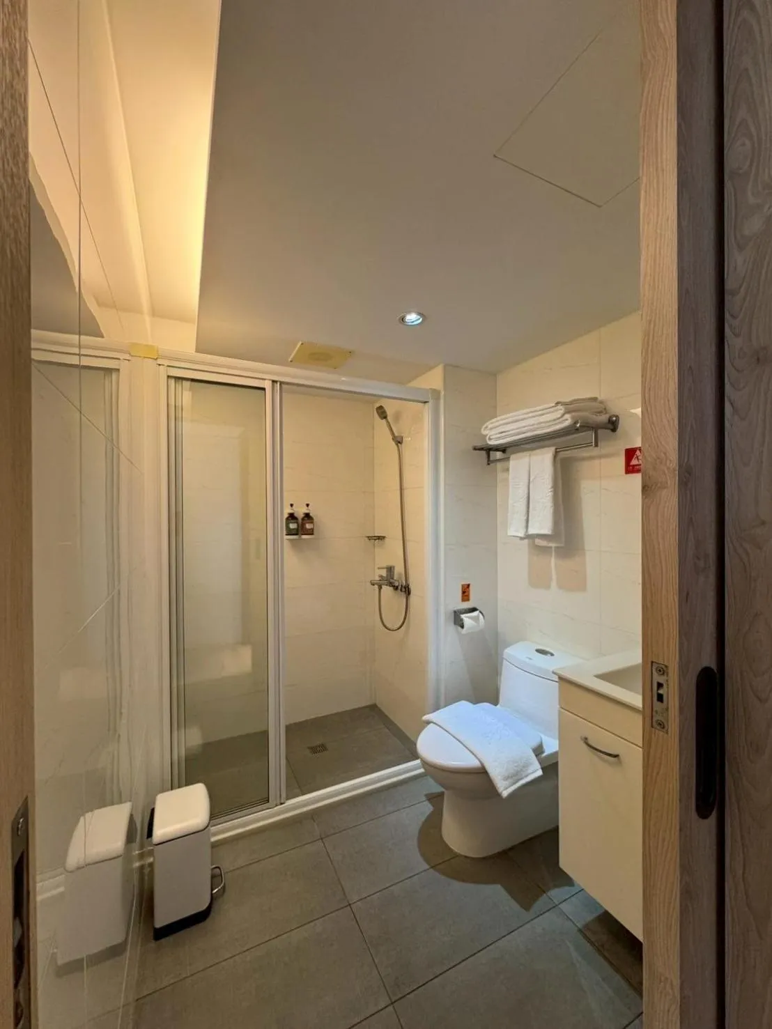 Shower in Fooyee Hotel Taichung Yizhong