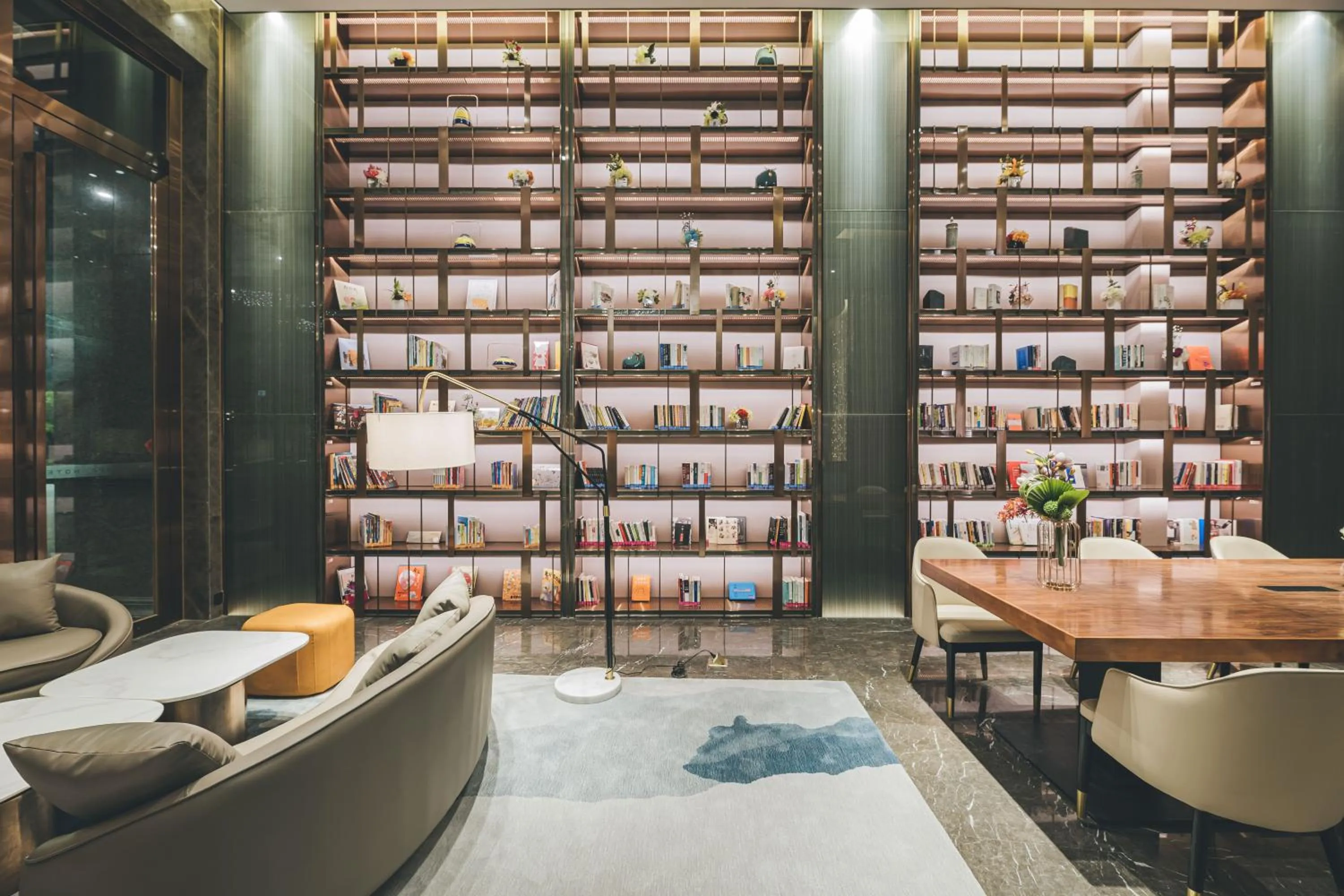 Lobby or reception in Atour Hotel (Puning High Speed Railway Station)