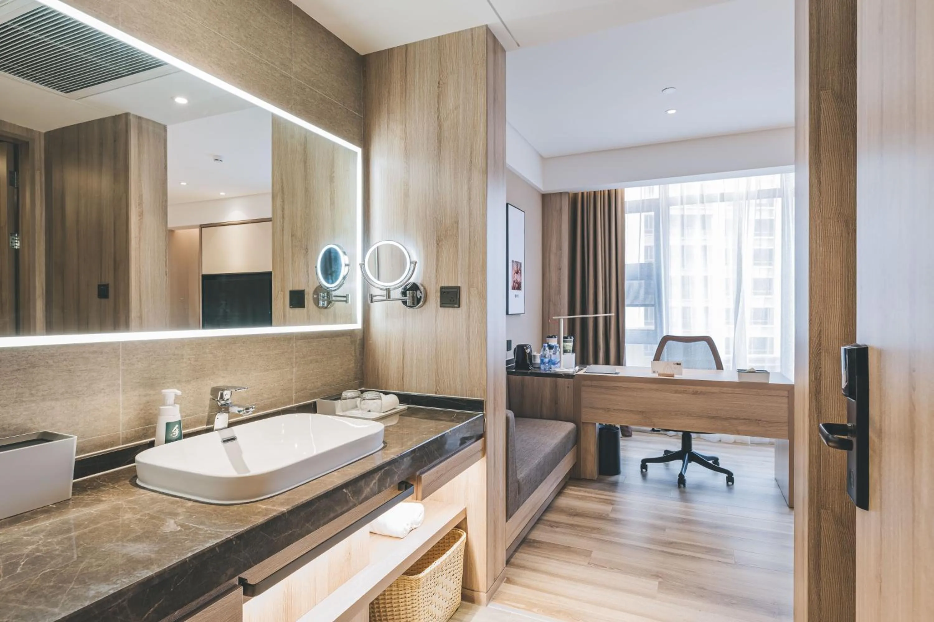 Photo of the whole room in Atour Hotel (Puning High Speed Railway Station)