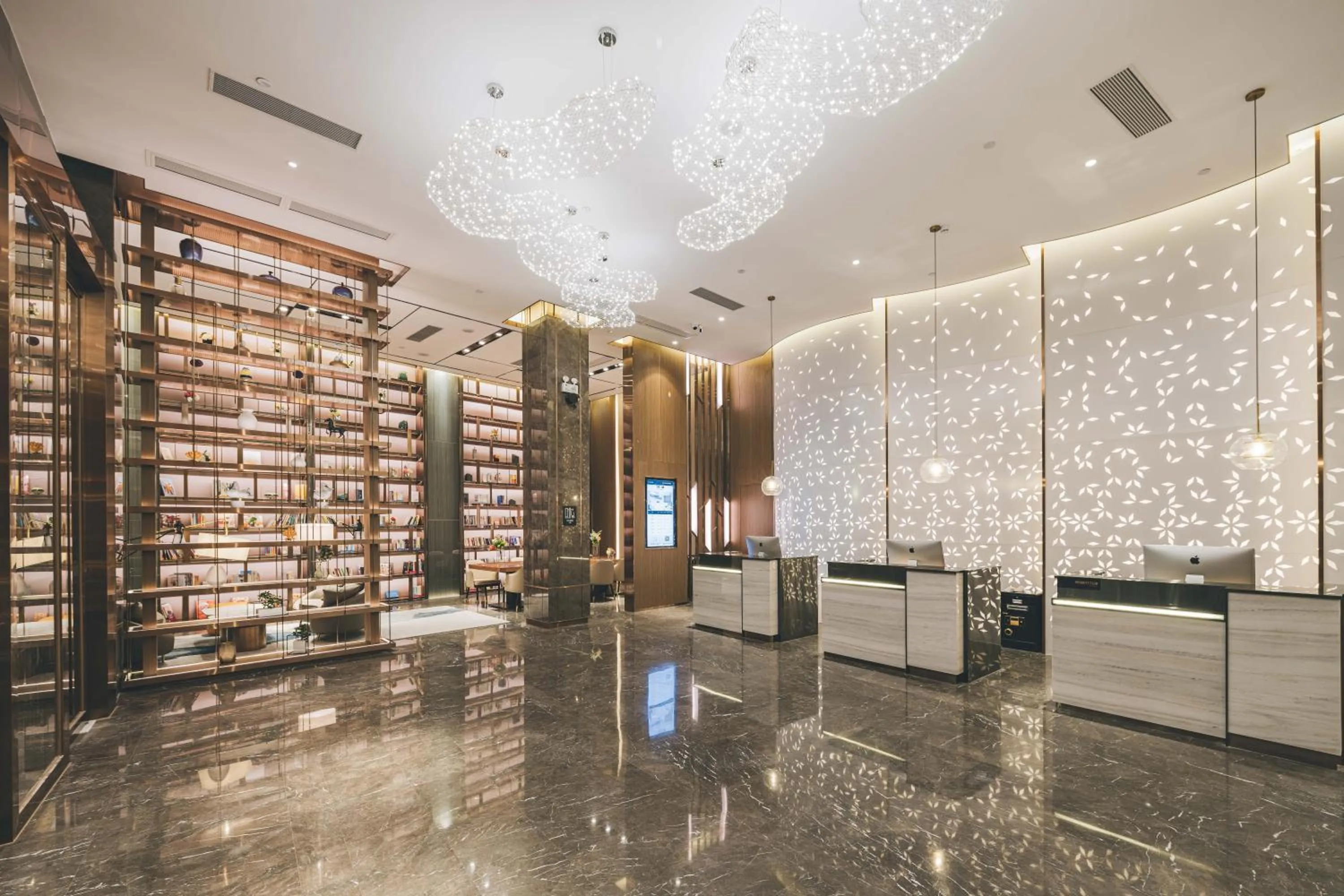 Lobby or reception in Atour Hotel (Puning High Speed Railway Station)