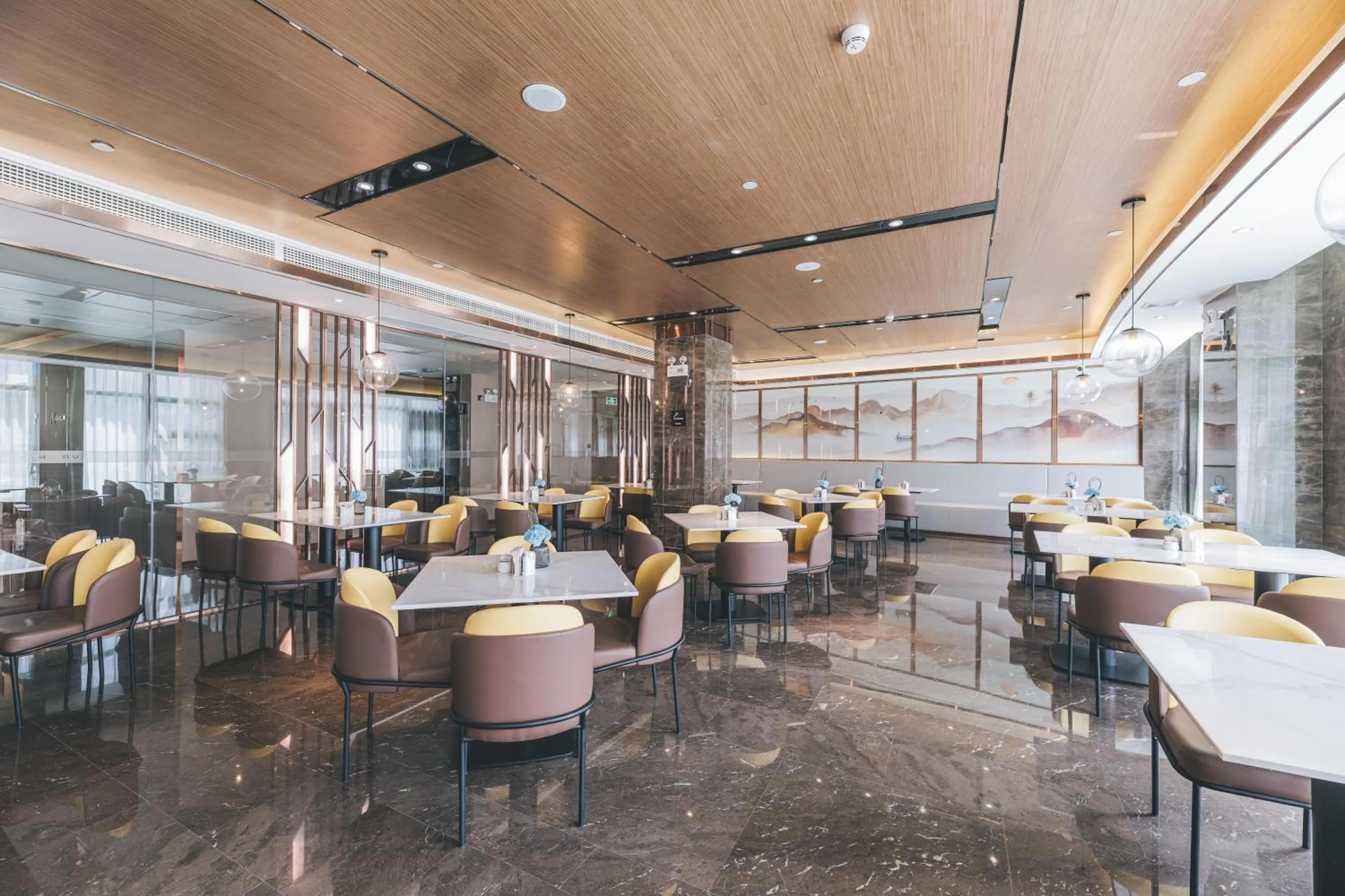 Restaurant/places to eat in Atour Hotel (Puning High Speed Railway Station)