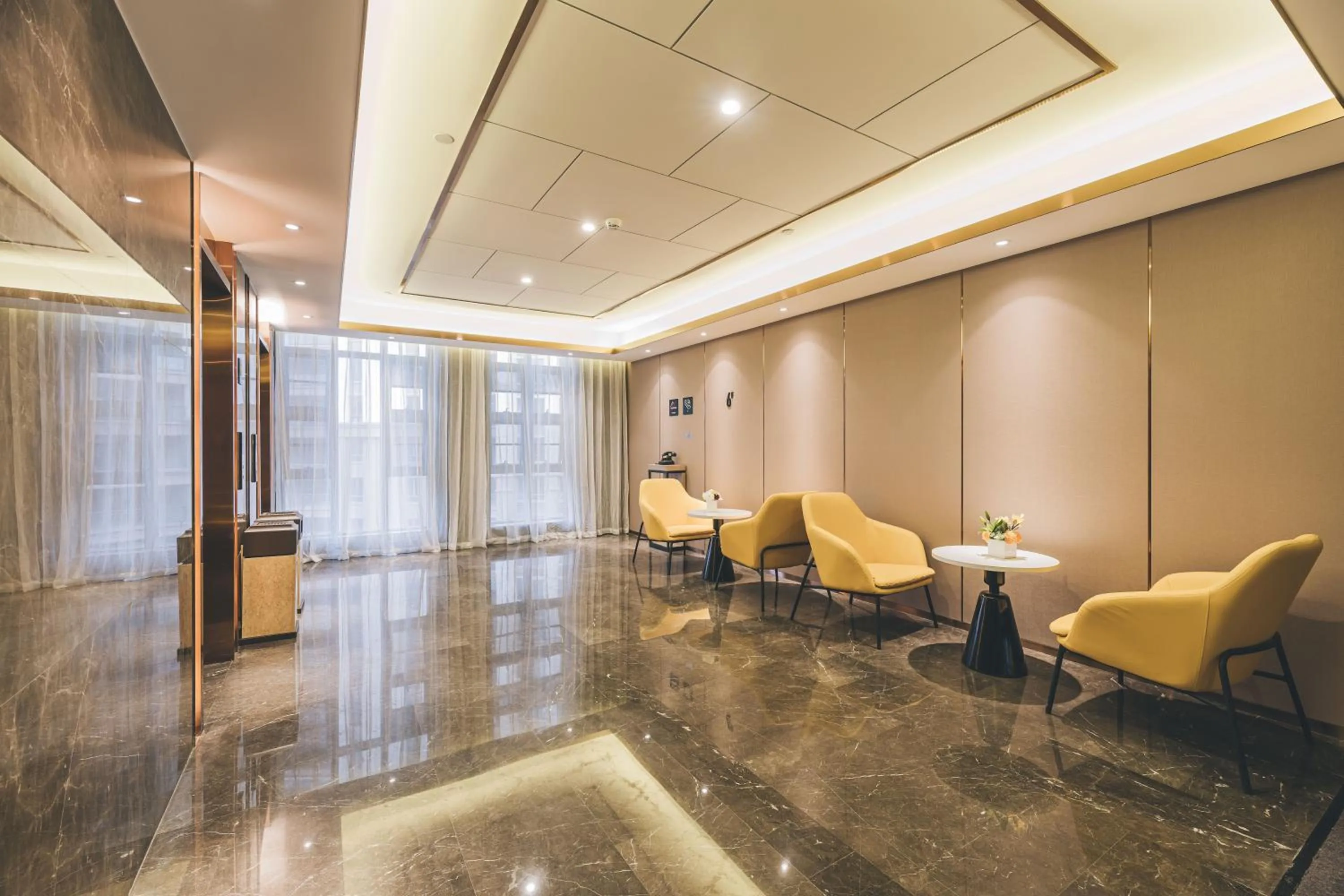 Lobby or reception in Atour Hotel (Puning High Speed Railway Station)