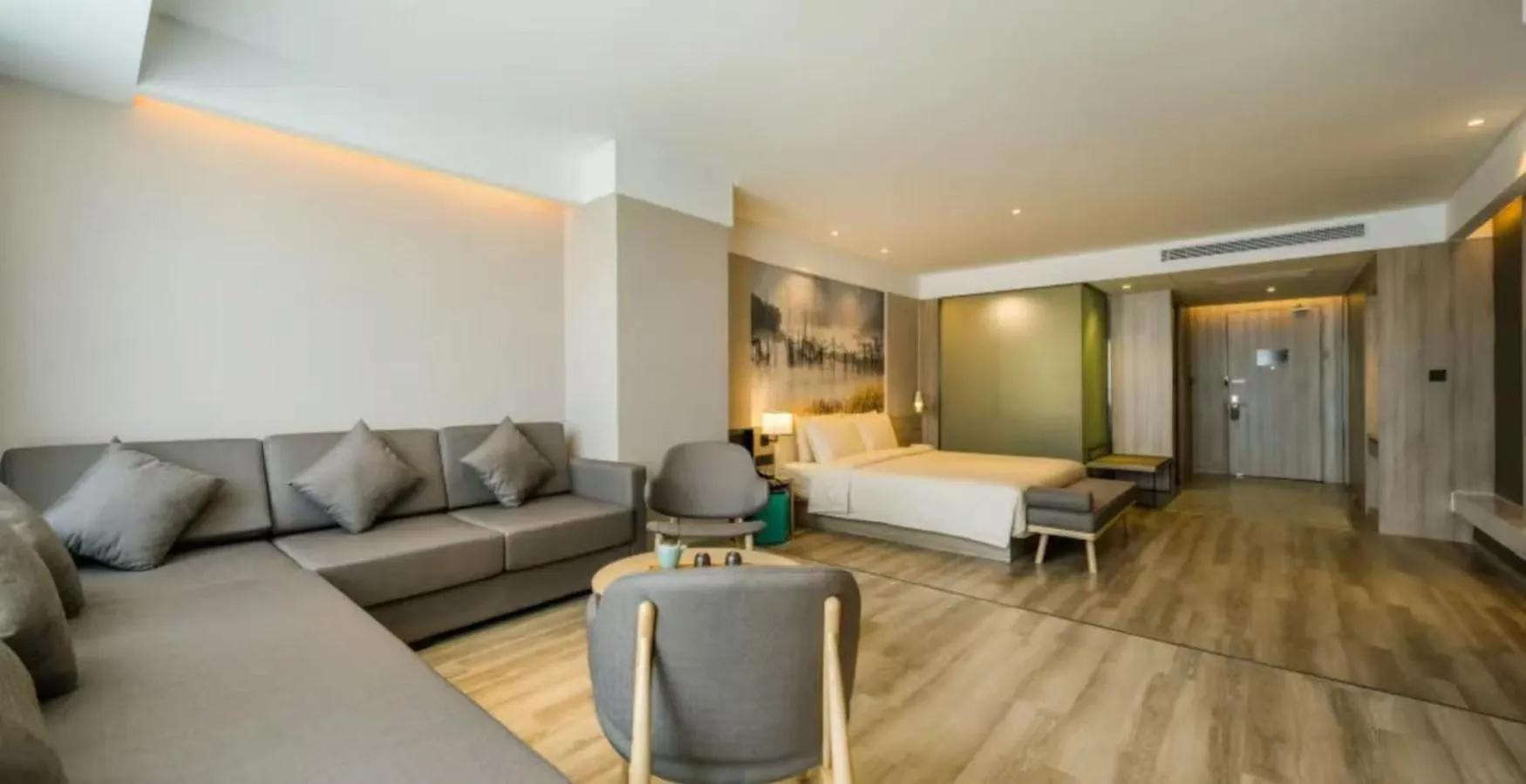 Bed in Atour Hotel Hangzhou Binjiang Jiangling Road