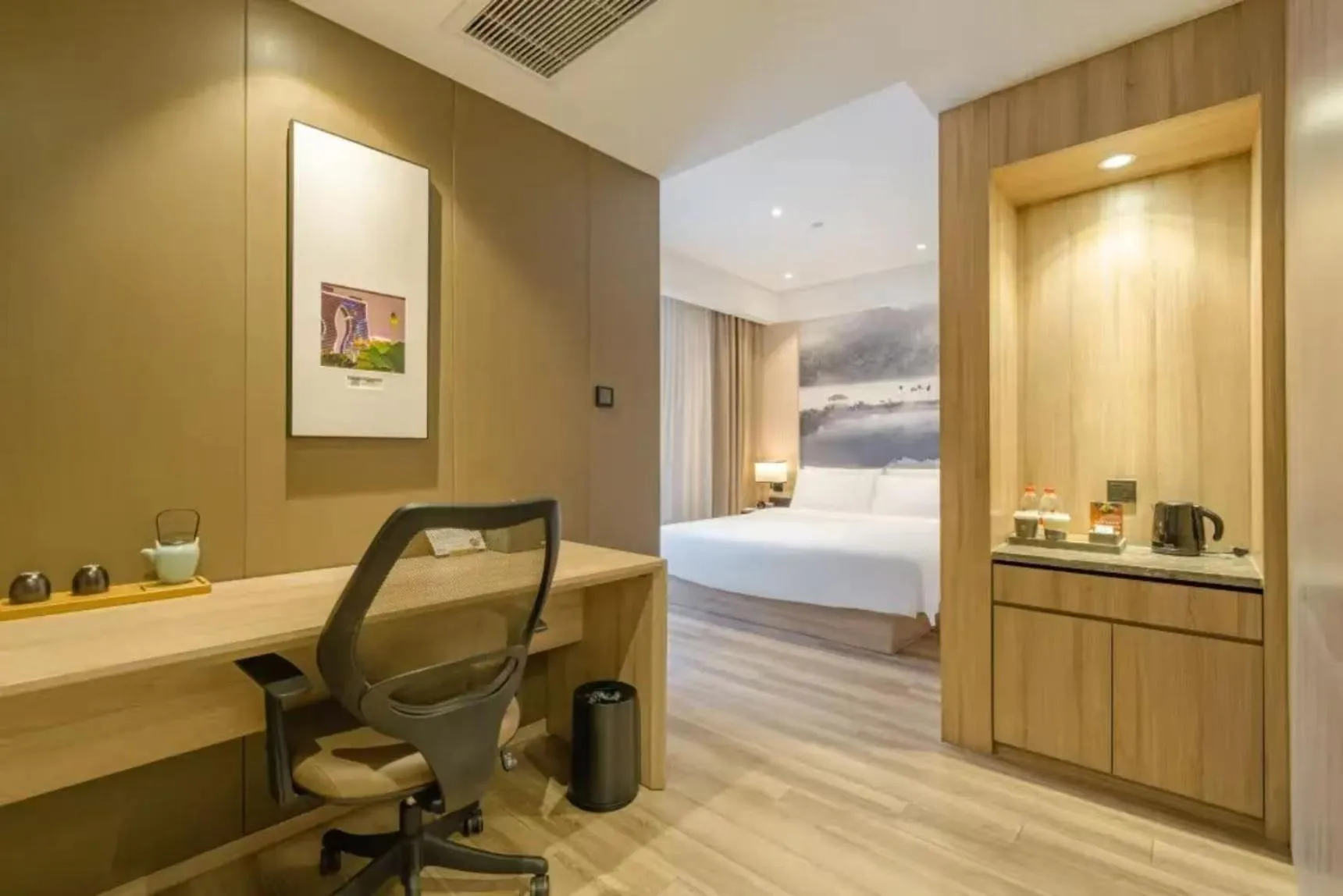 Bed in Atour Hotel Hangzhou Binjiang Jiangling Road