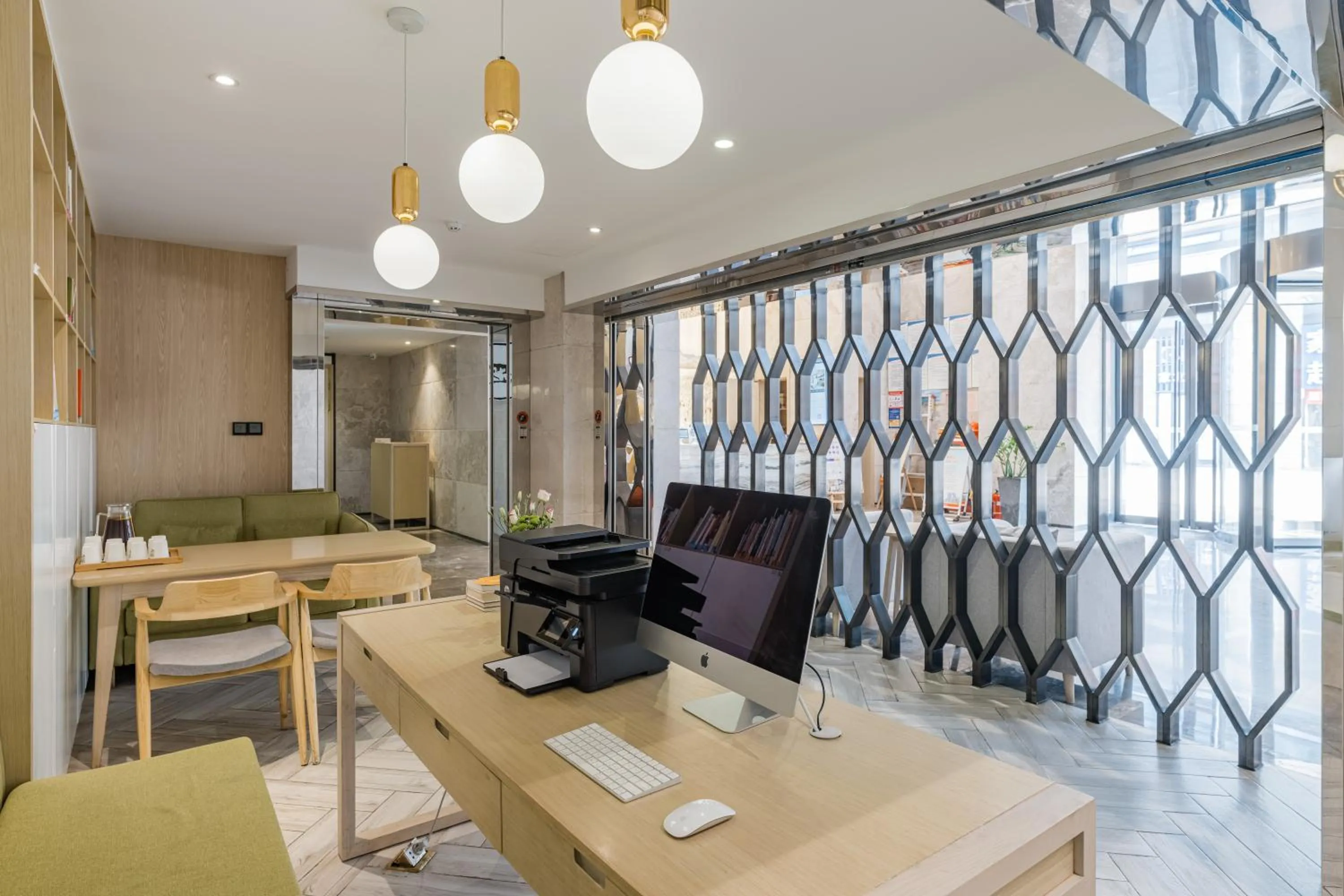 Business facilities in Atour Hotel Hangzhou Binjiang Jiangling Road