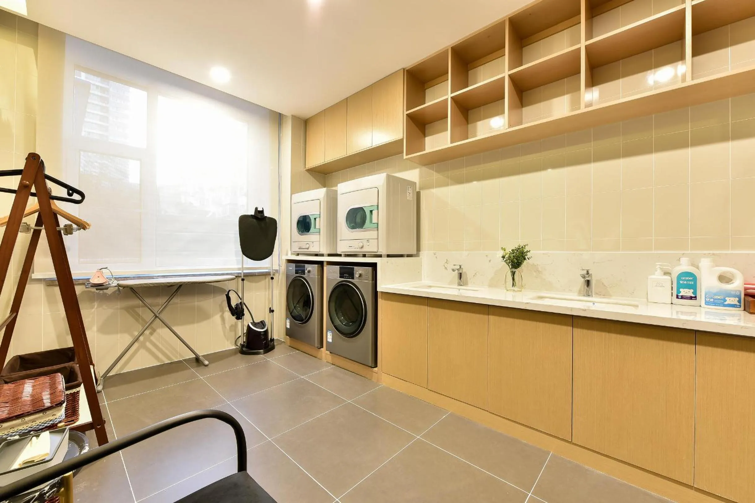 washing machine in Atour Light Hotel Shenyang Tiexi Plaza Wanxianghui
