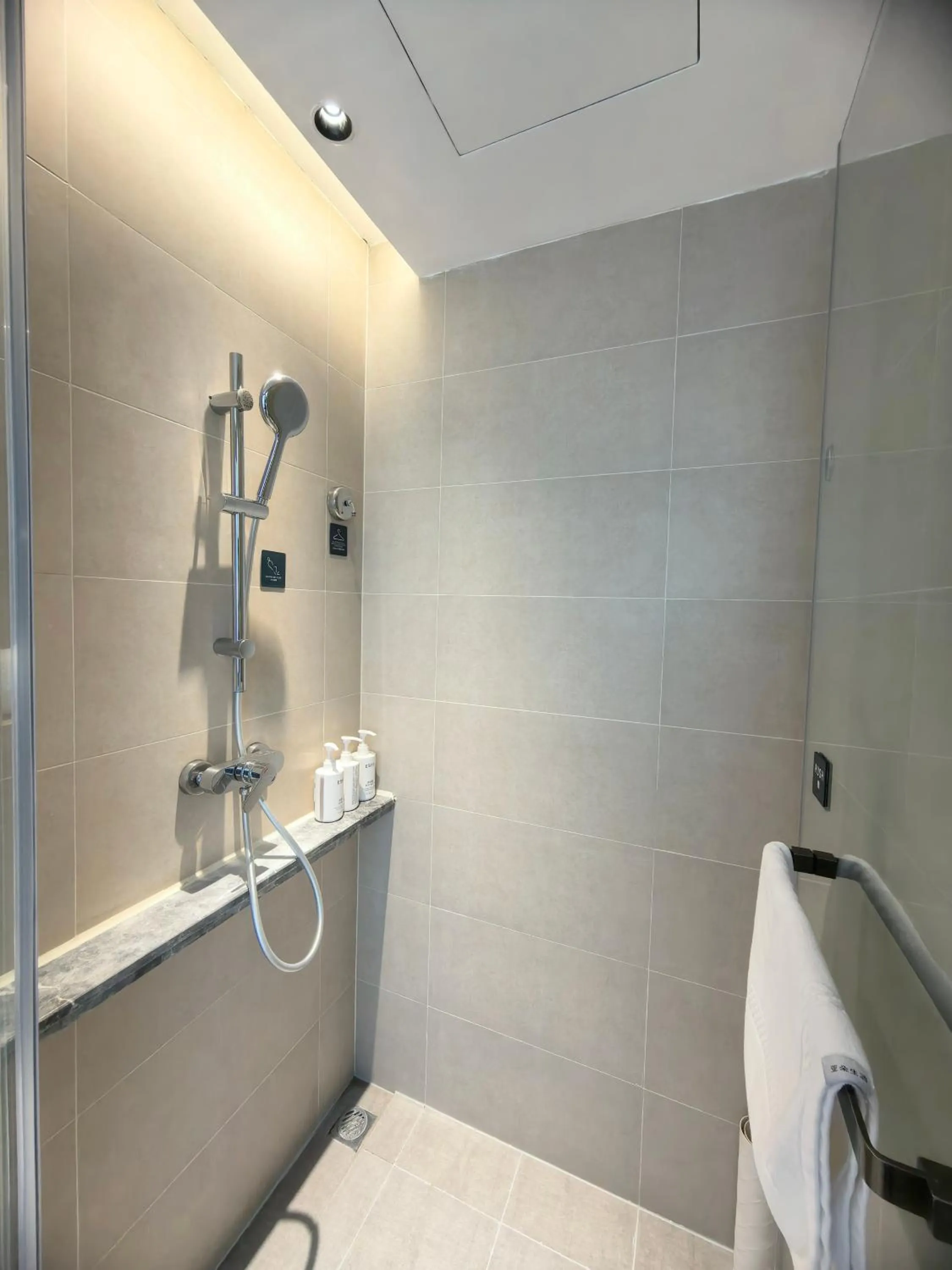 Shower in Atour Light Hotel (Jinan Jiefang Road)