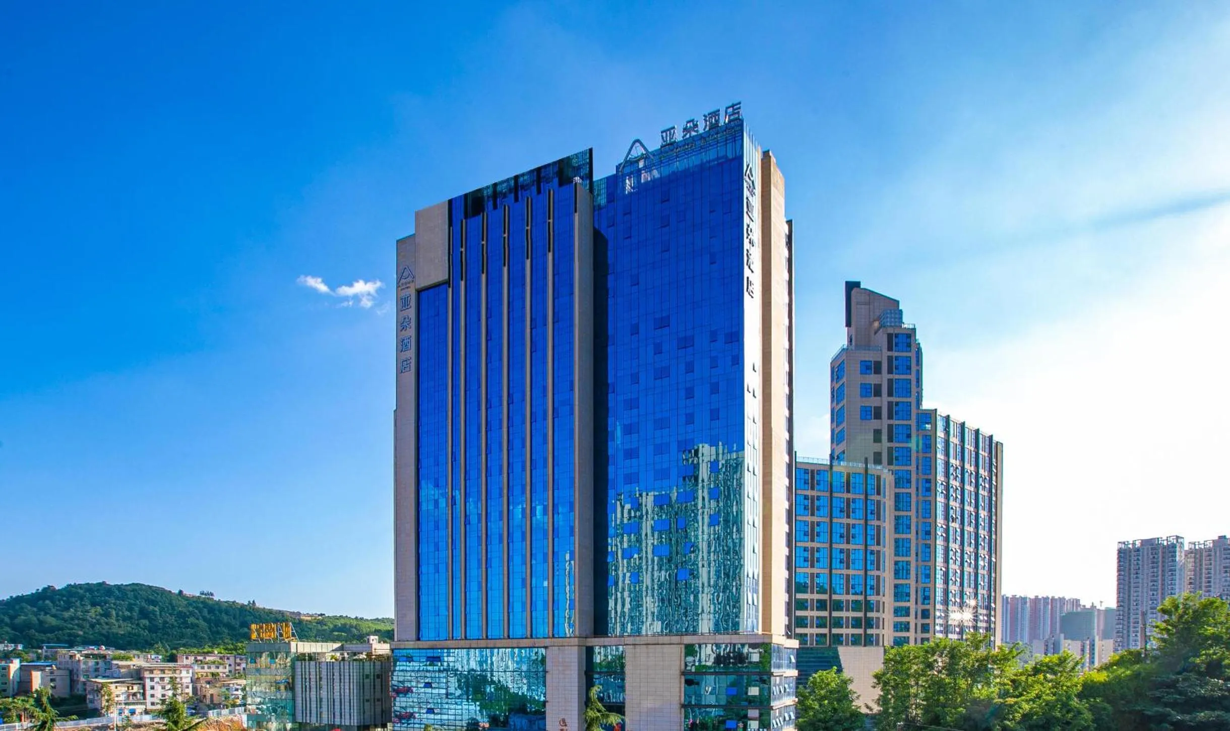 Atour Hotel Guiyang Century City Shopping Center