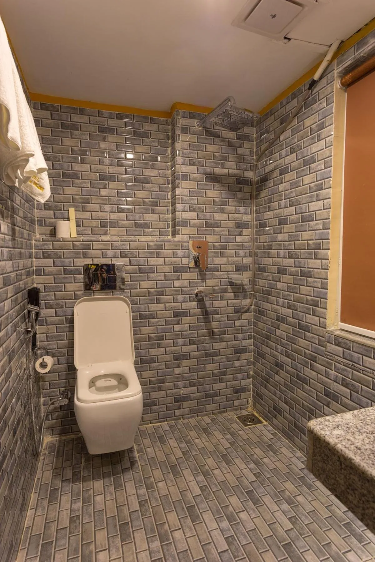 Bathroom in Hotel Yellow Pagoda Pokhara