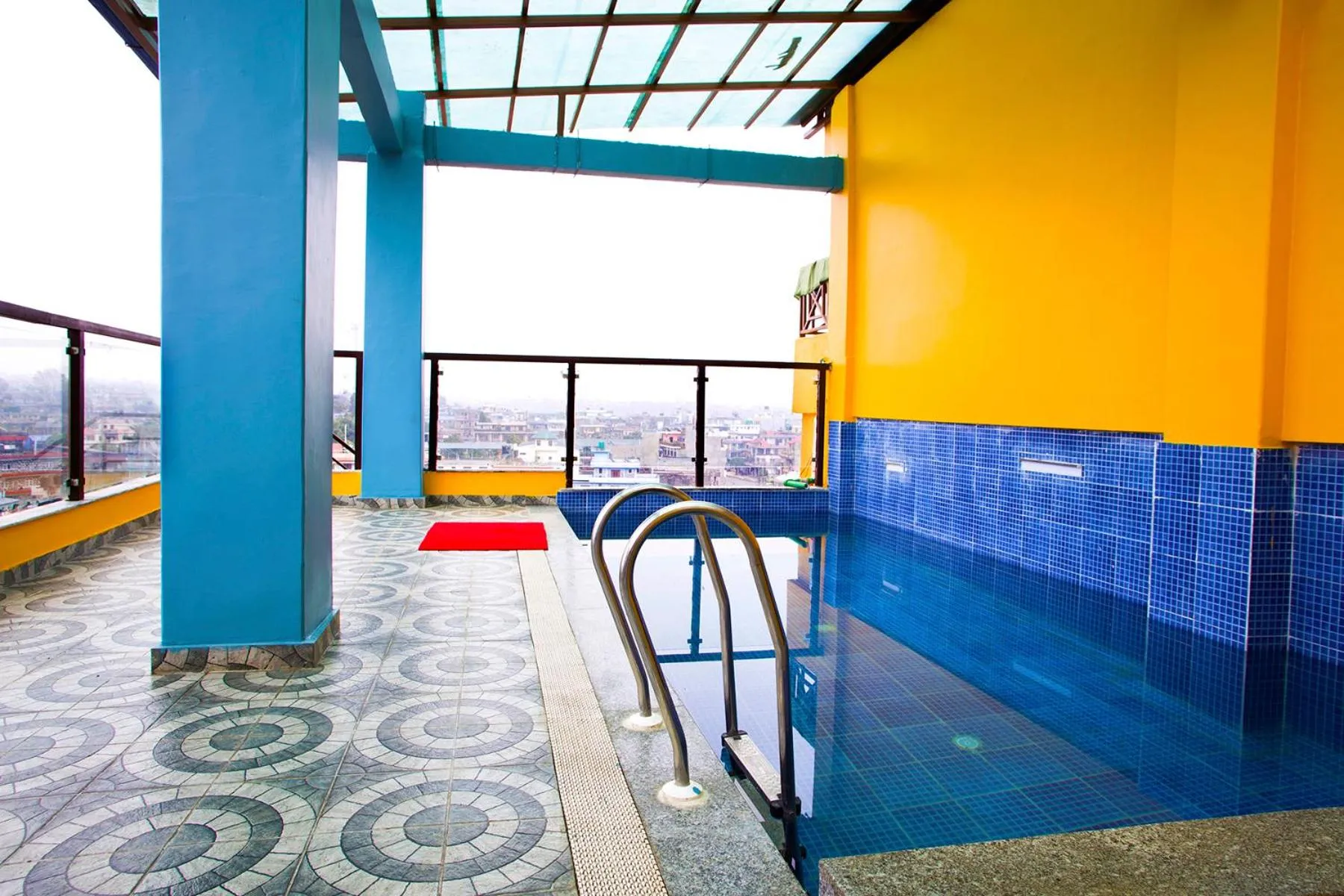 Swimming pool in Hotel Yellow Pagoda Pokhara