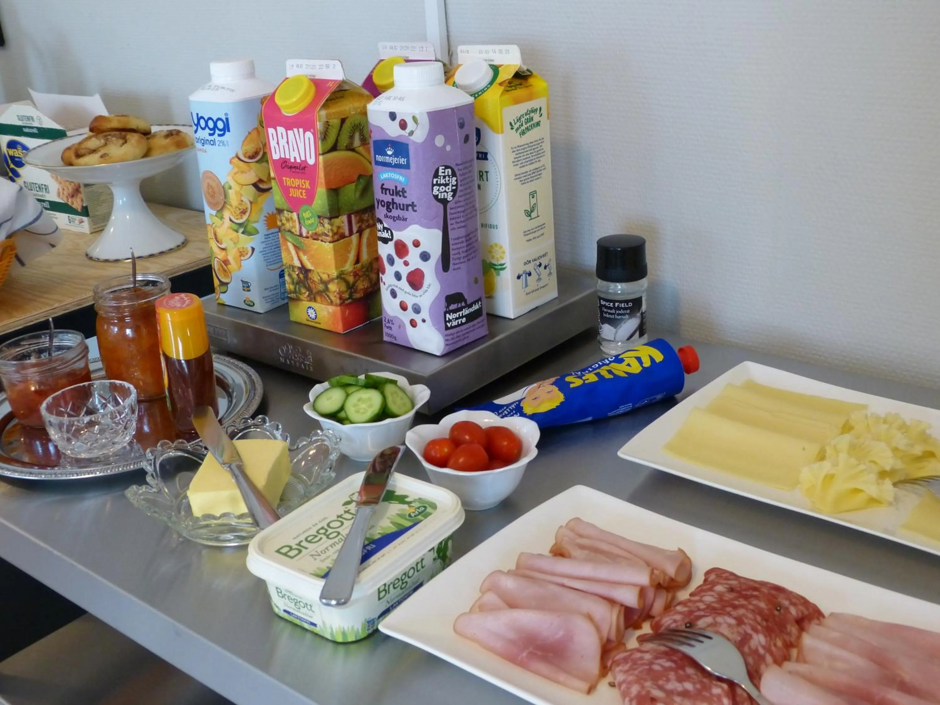 Breakfast in Sangis Motell och Camping