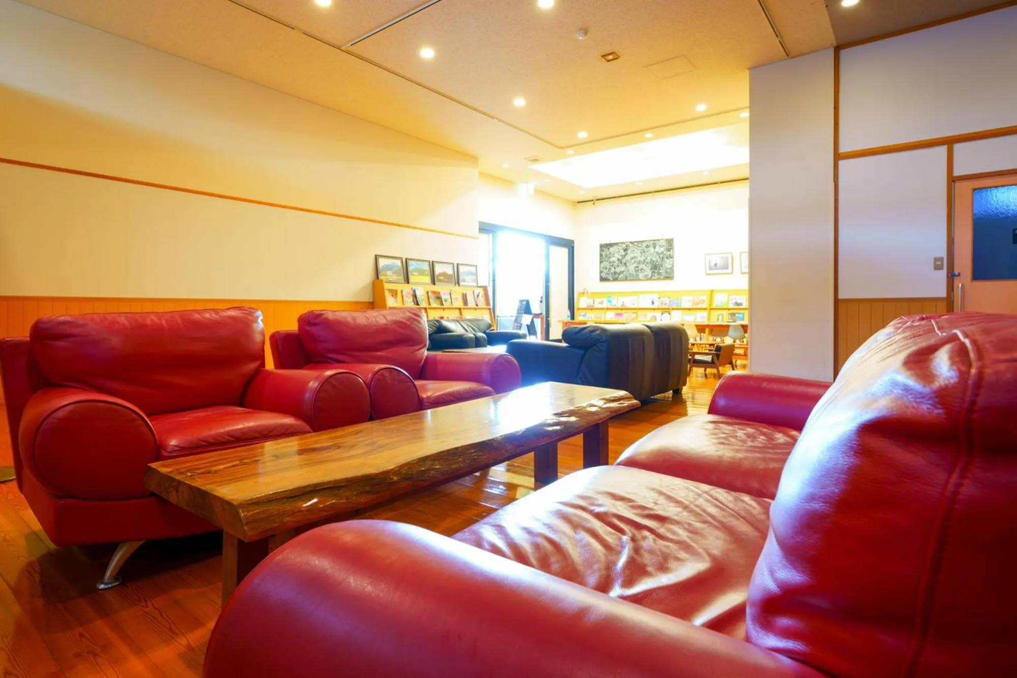 Communal lounge/ TV room in Yawaragi-no-Sato Yadoya