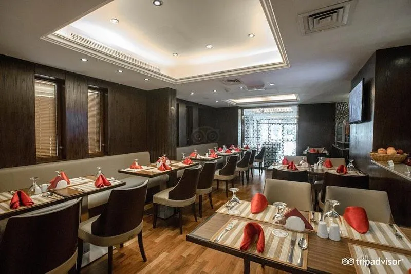 Restaurant/places to eat in Mark Inn Hotel Deira