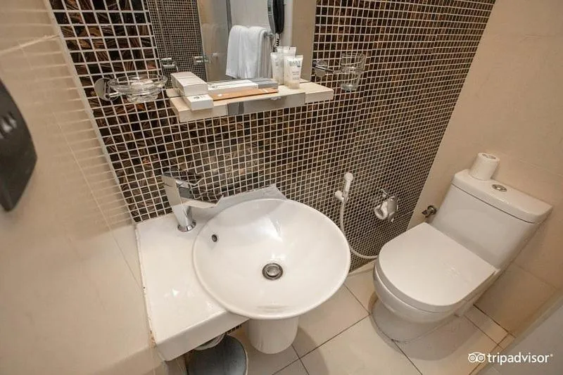 Bathroom in Mark Inn Hotel Deira