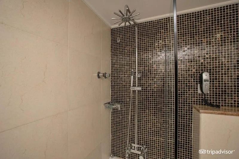 Bathroom in Mark Inn Hotel Deira