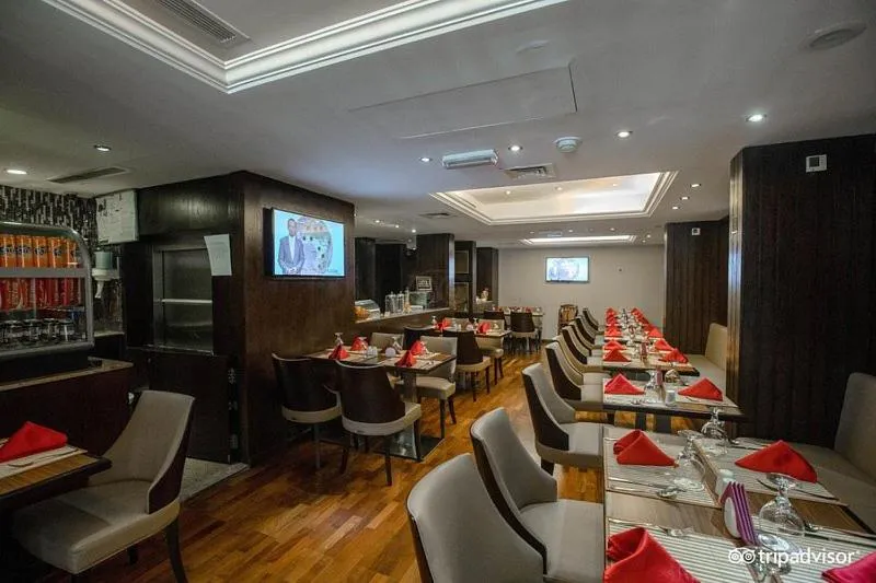 Restaurant/places to eat in Mark Inn Hotel Deira