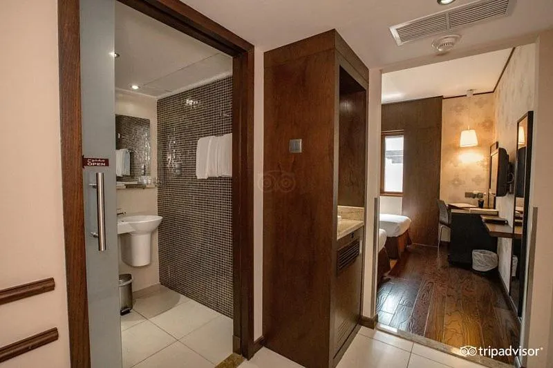 Bathroom in Mark Inn Hotel Deira