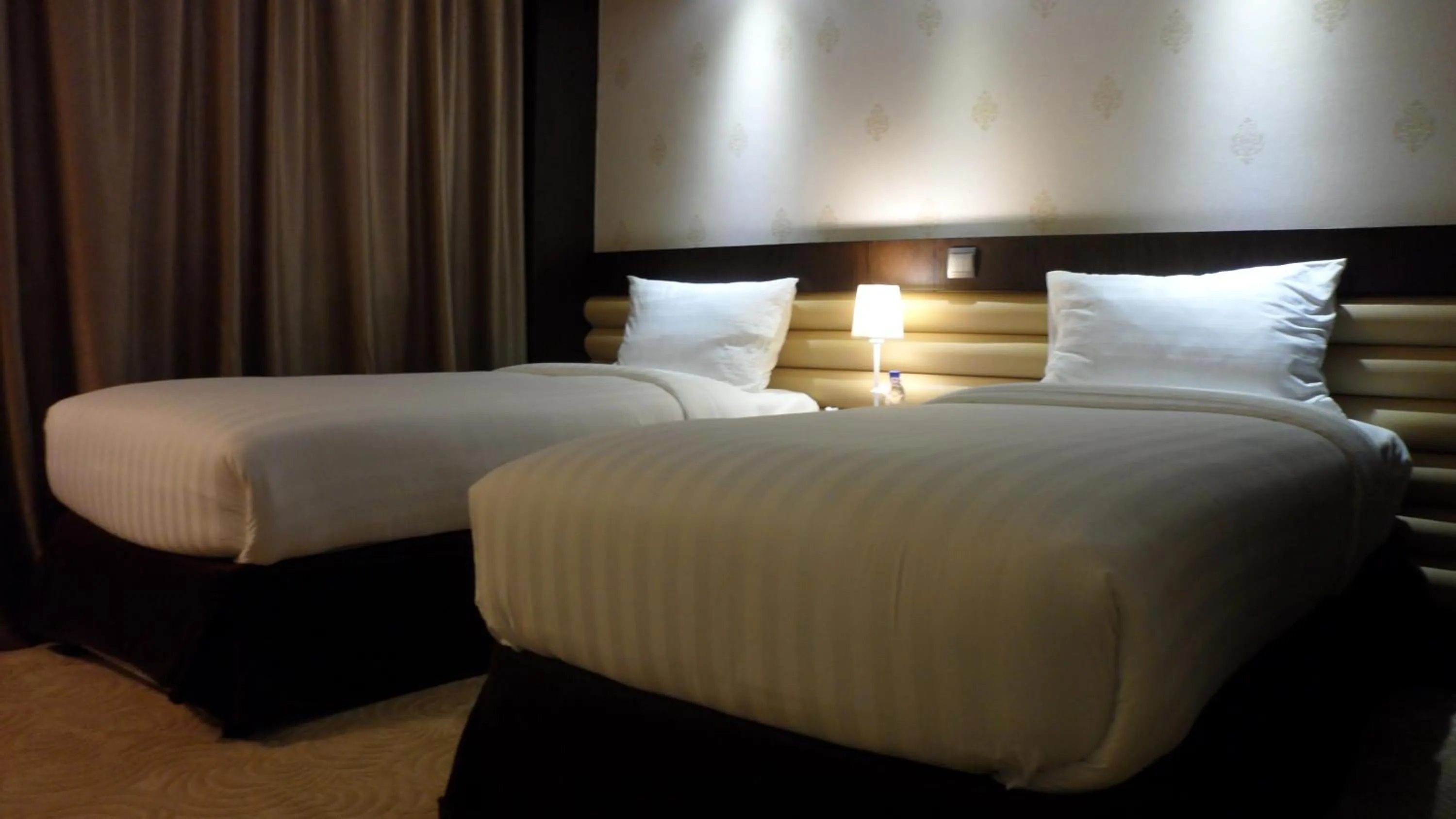 Bed in Mark Inn Hotel Deira