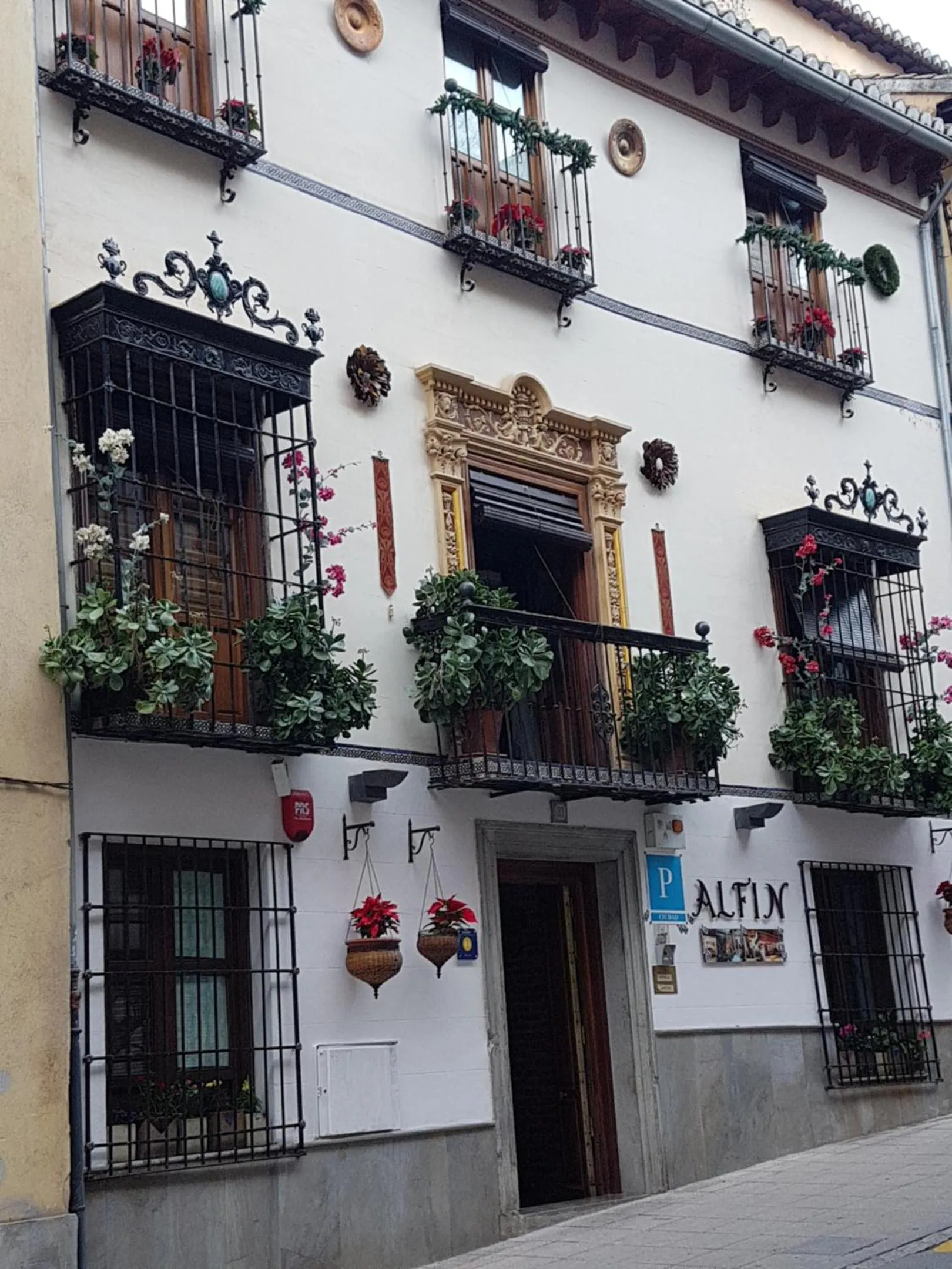 Facade/entrance in Pensión Alfin