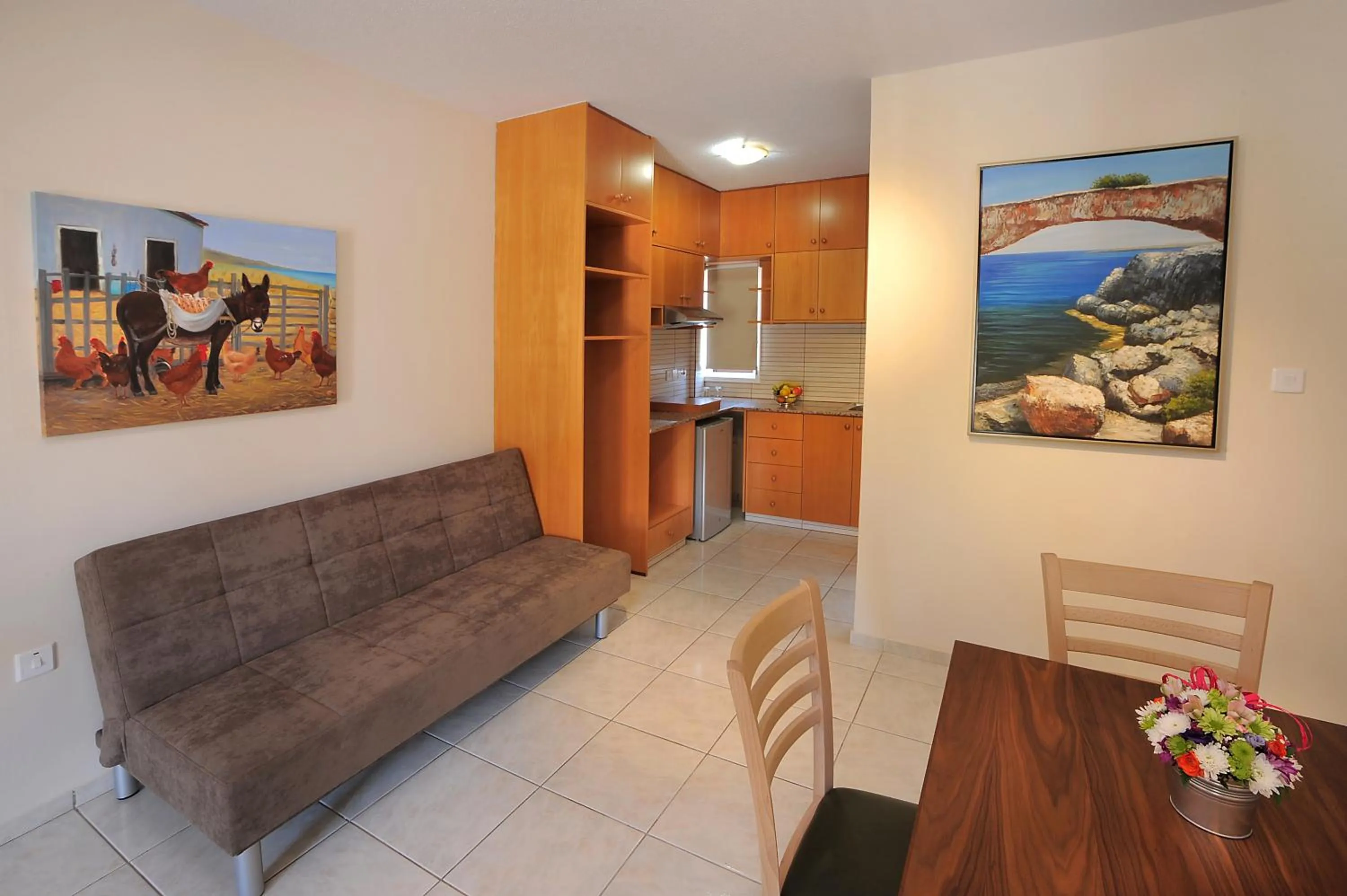 Living room in Nelia Gardens