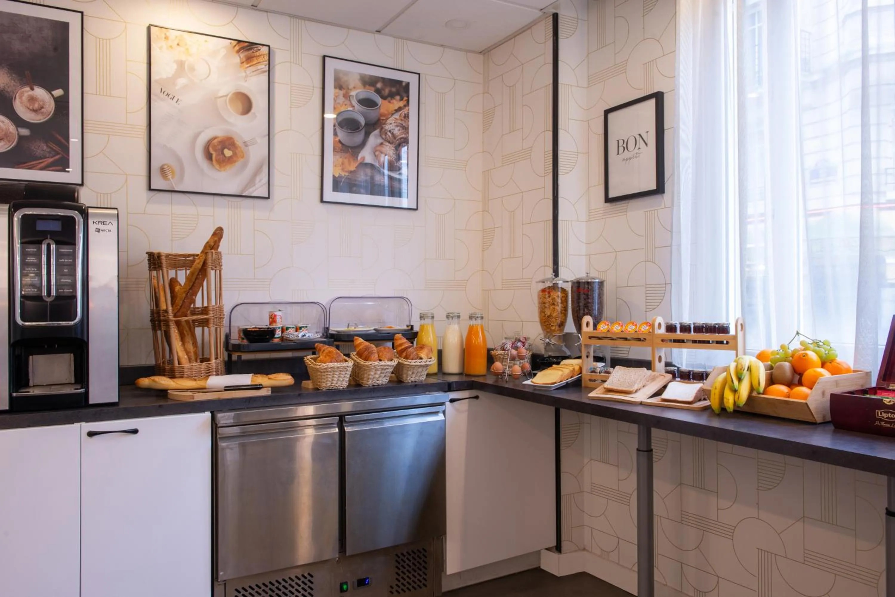 Breakfast in Hotel Cactus