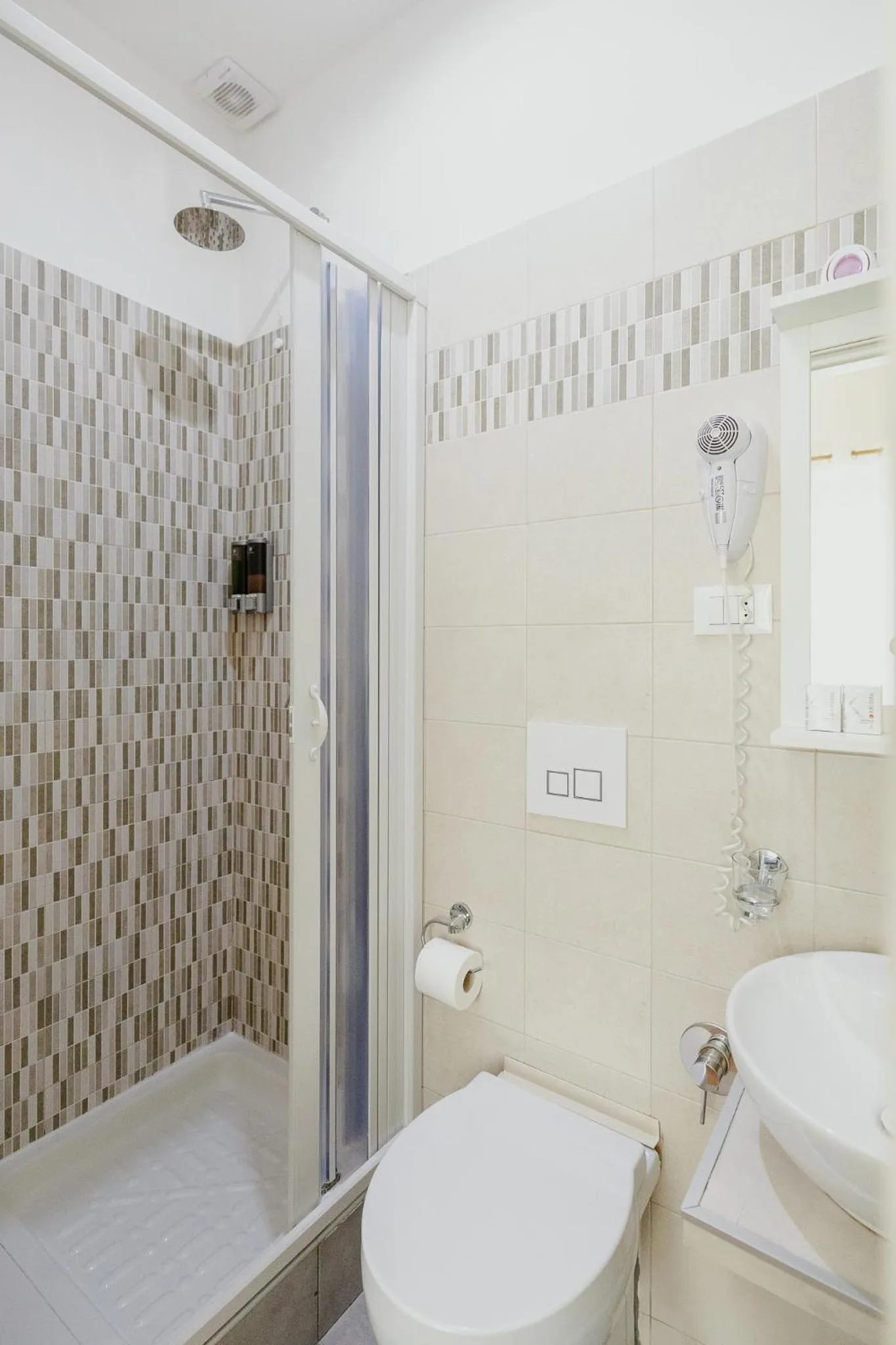 Shower in Florence Rooms